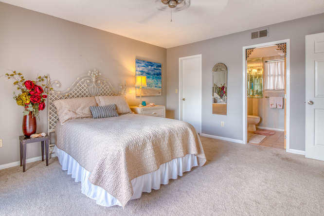 HARBOUR POINT CONDO - Residential