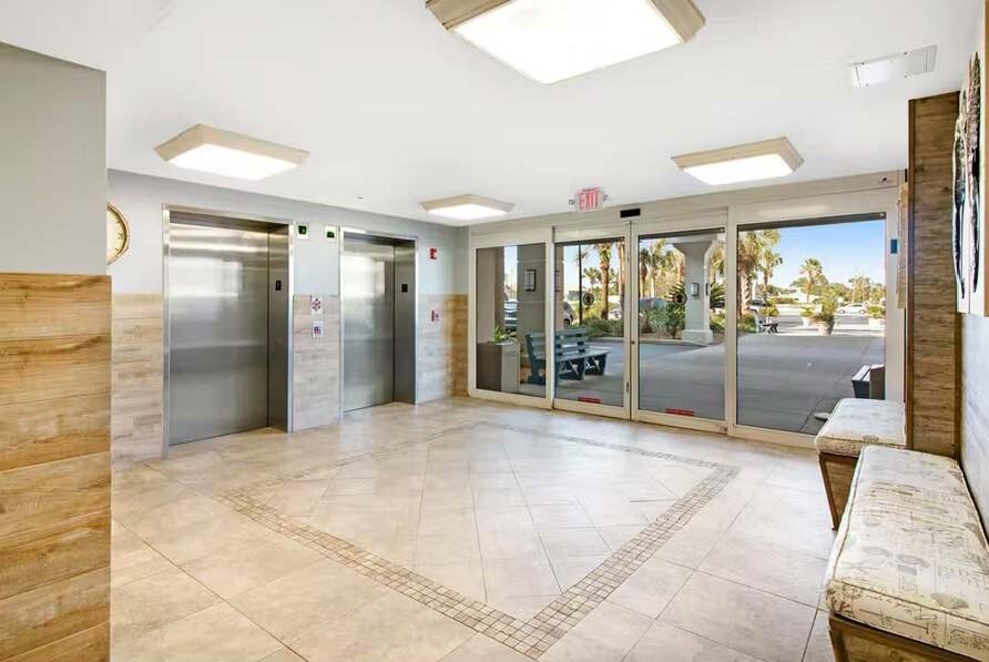ISLAND ECHOS CONDOMINIUM - Residential