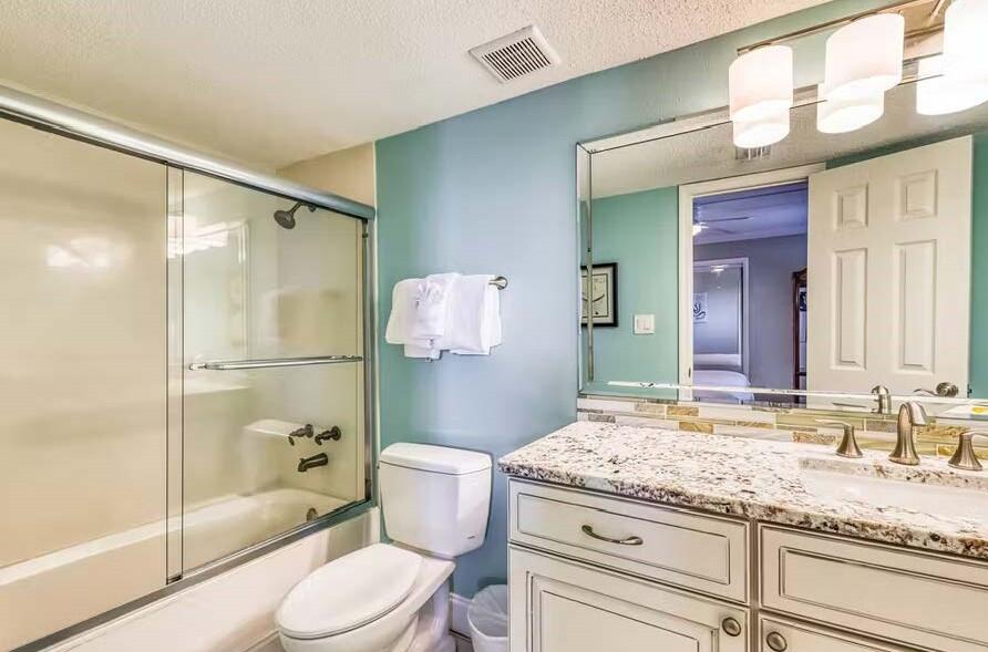 ISLAND ECHOS CONDOMINIUM - Residential