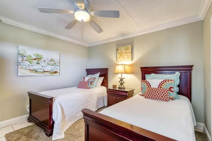ISLAND ECHOS CONDOMINIUM - Residential