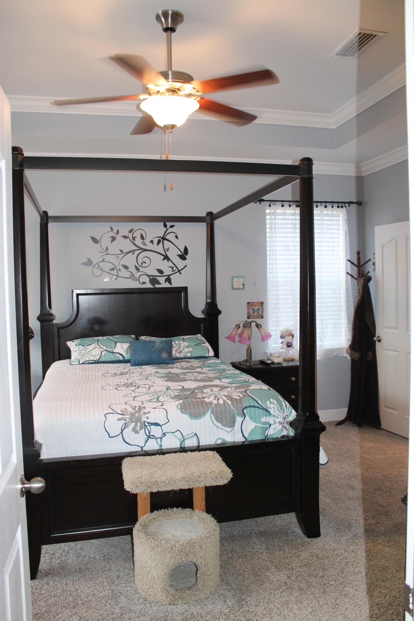 ROLLING RIDGE - Residential