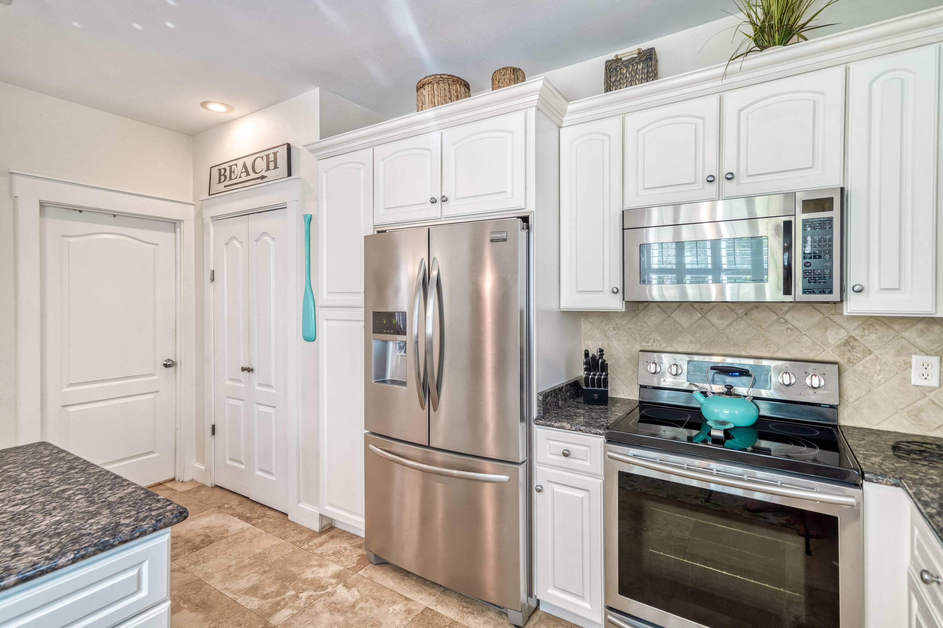 SUNSET BEACH - Residential