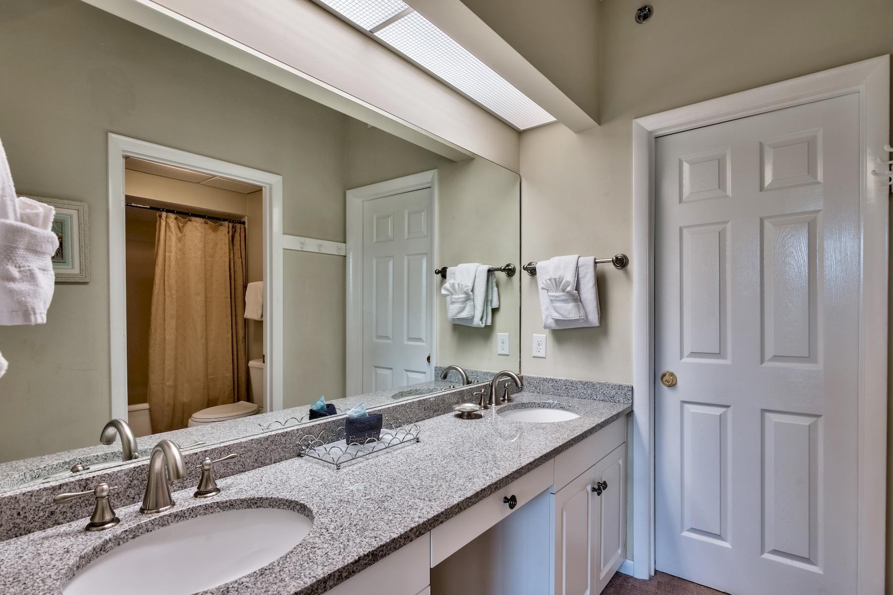 HIGH POINTE RESORT CONDO - Residential