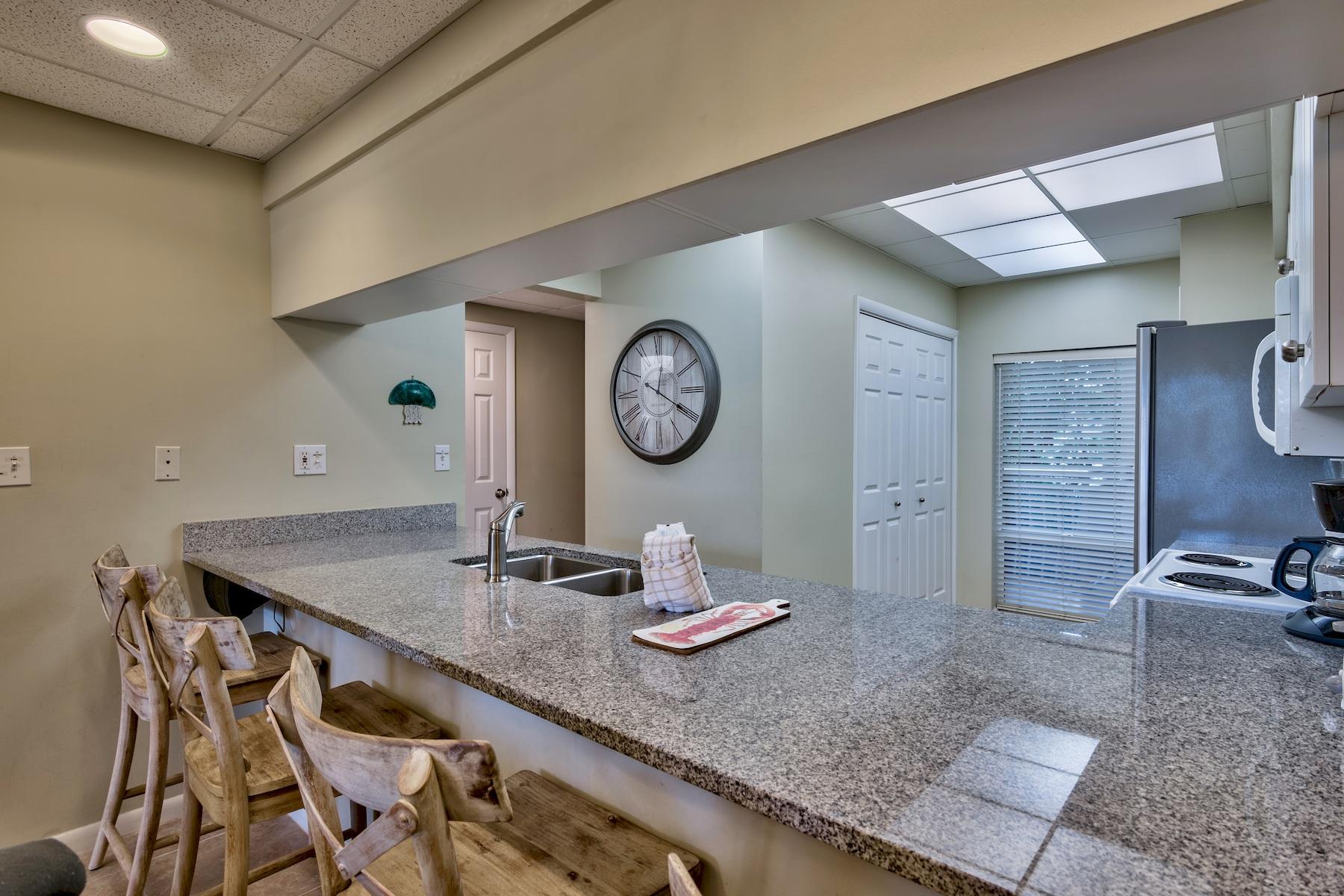 HIGH POINTE RESORT CONDO - Residential