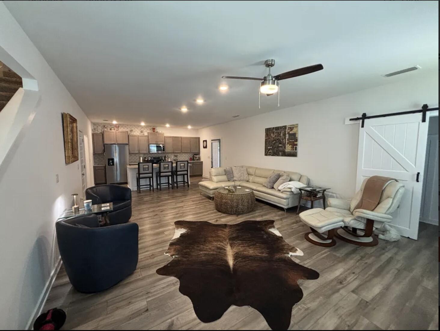 PALMETTO PLACE - Residential Lease