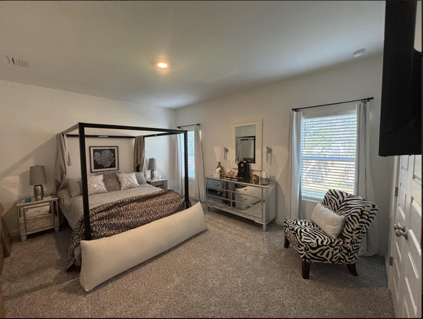 PALMETTO PLACE - Residential Lease