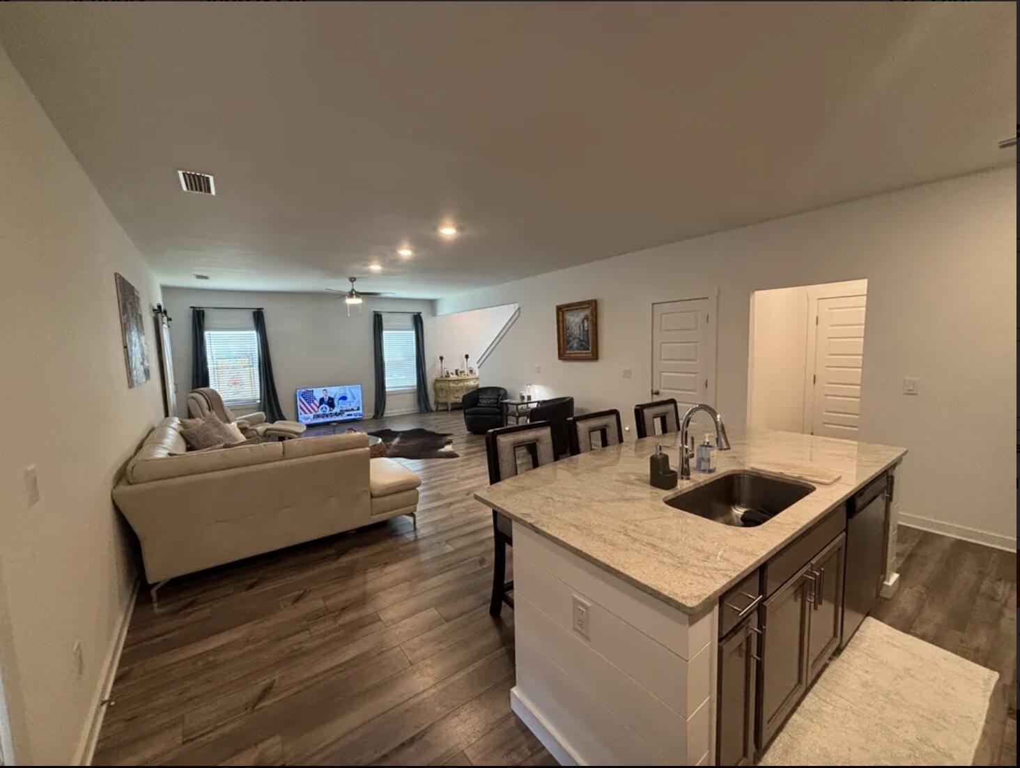 PALMETTO PLACE - Residential Lease