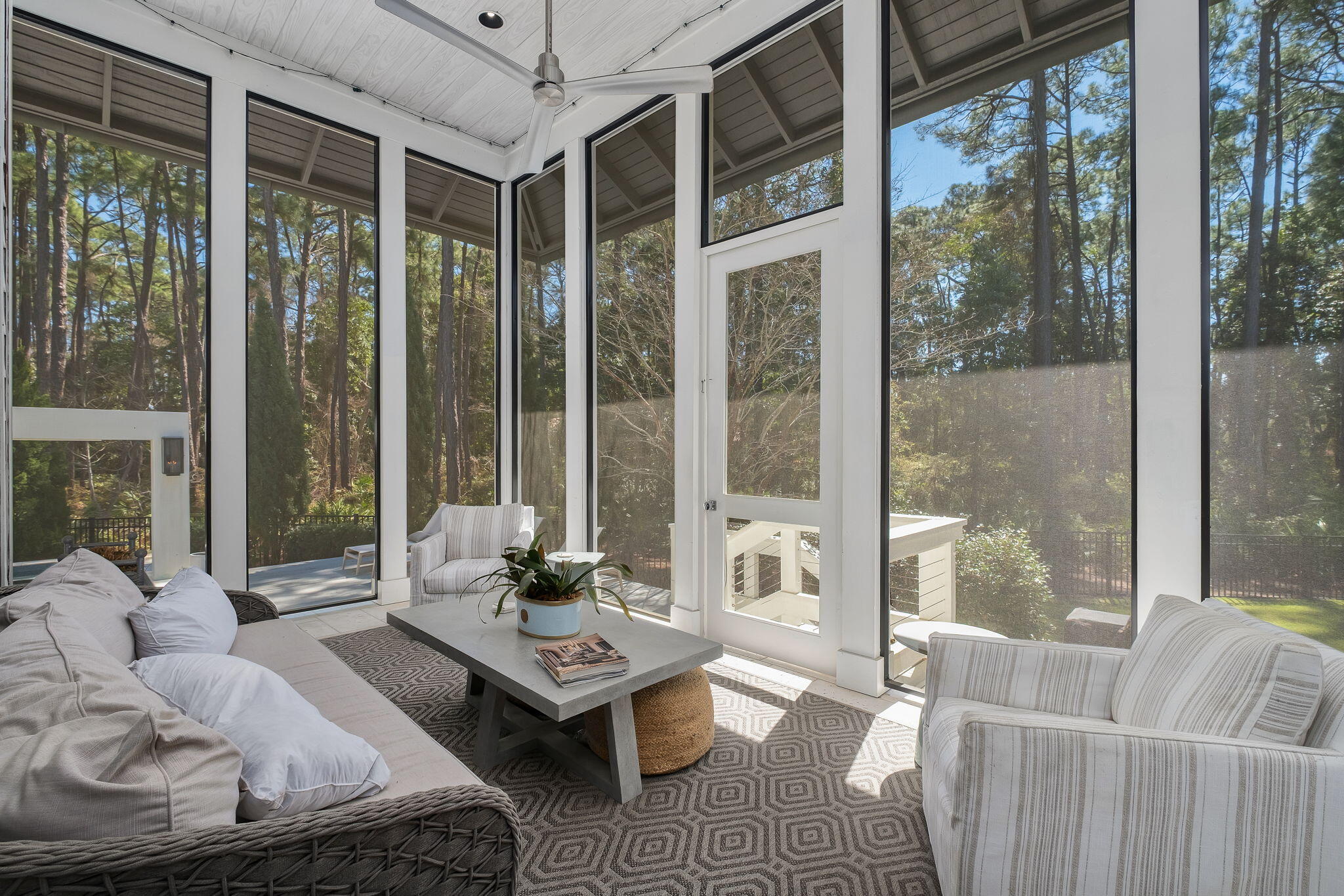 BURNT PINE - Residential