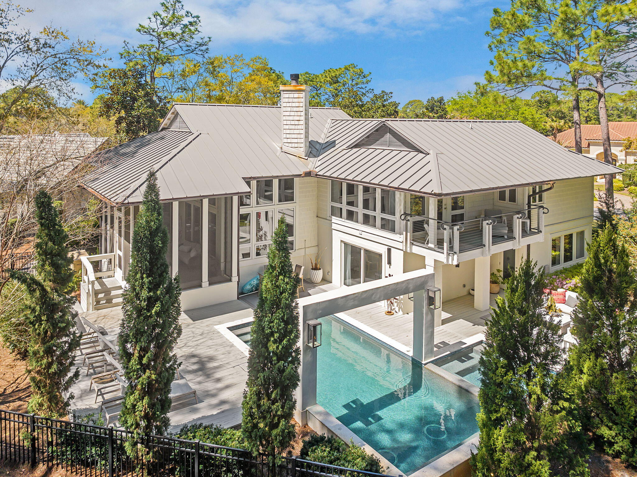 BURNT PINE - Residential