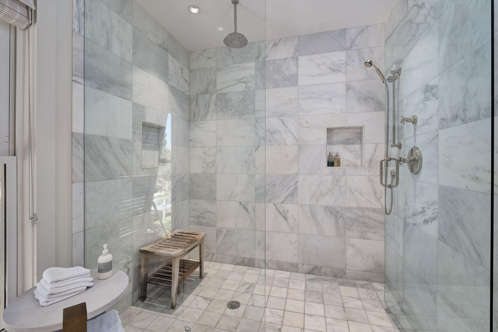 BURNT PINE - Residential