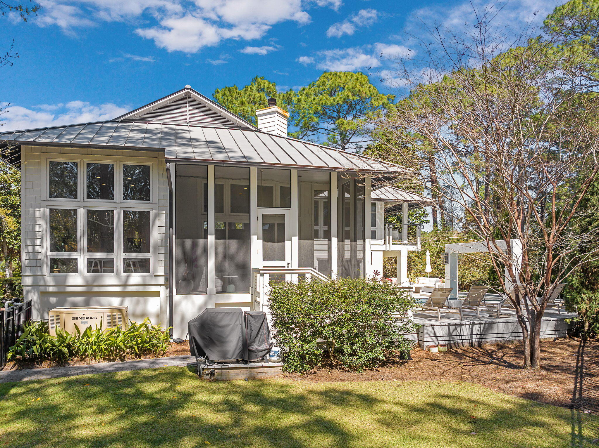 BURNT PINE - Residential