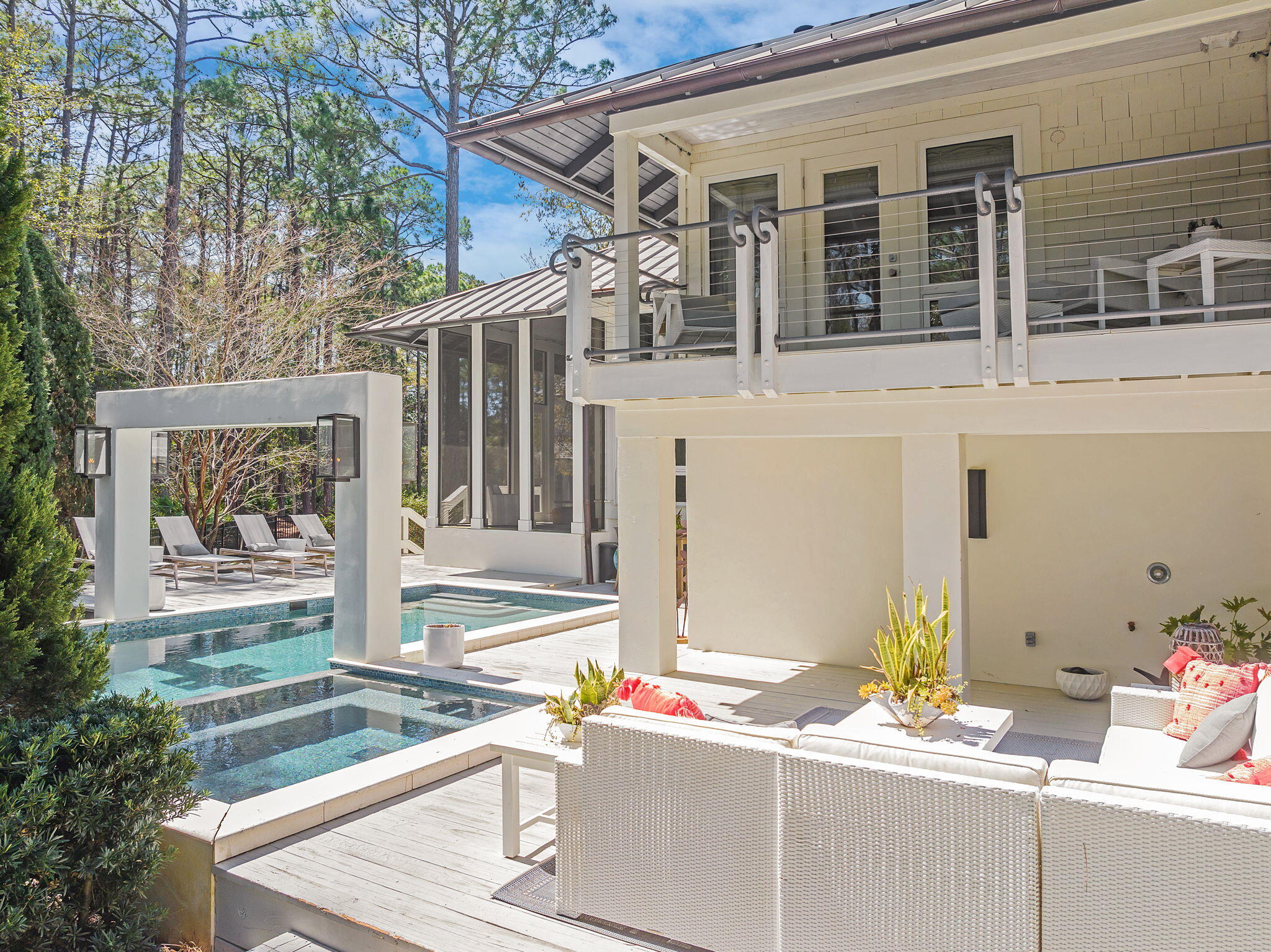 BURNT PINE - Residential