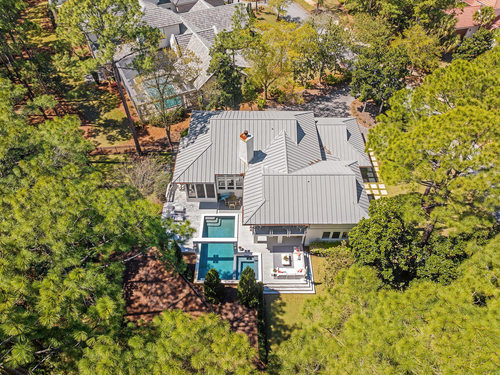 BURNT PINE - Residential