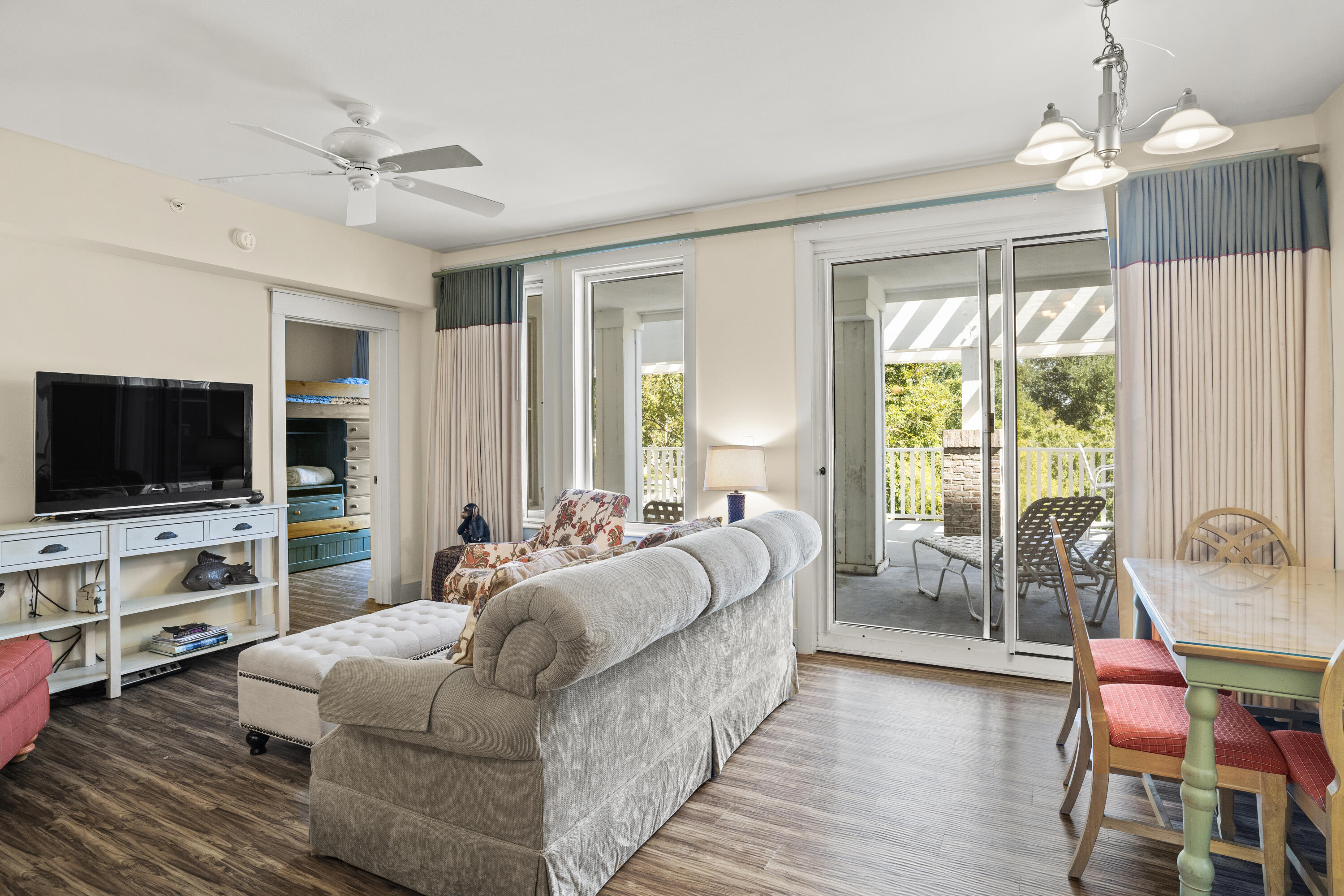 OBSERVATION POINT - Residential