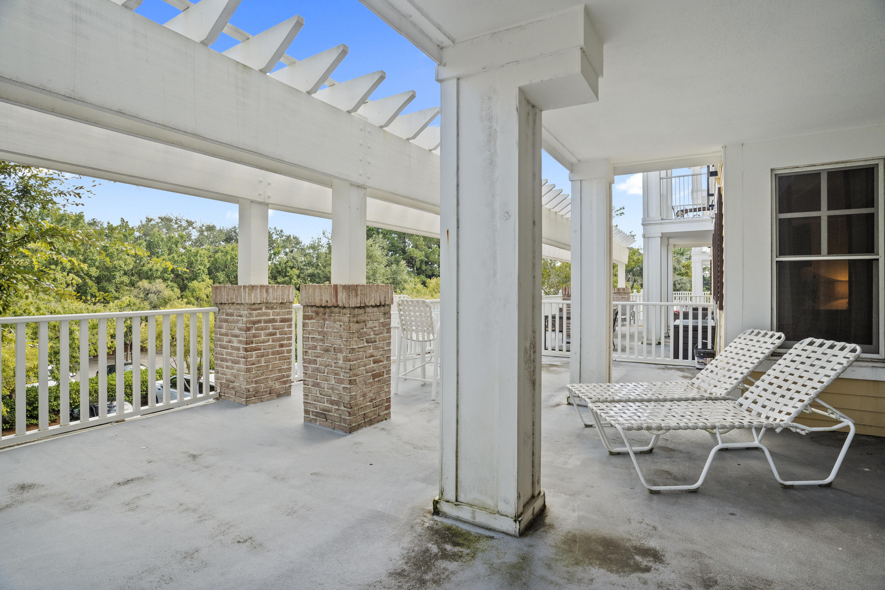 OBSERVATION POINT - Residential