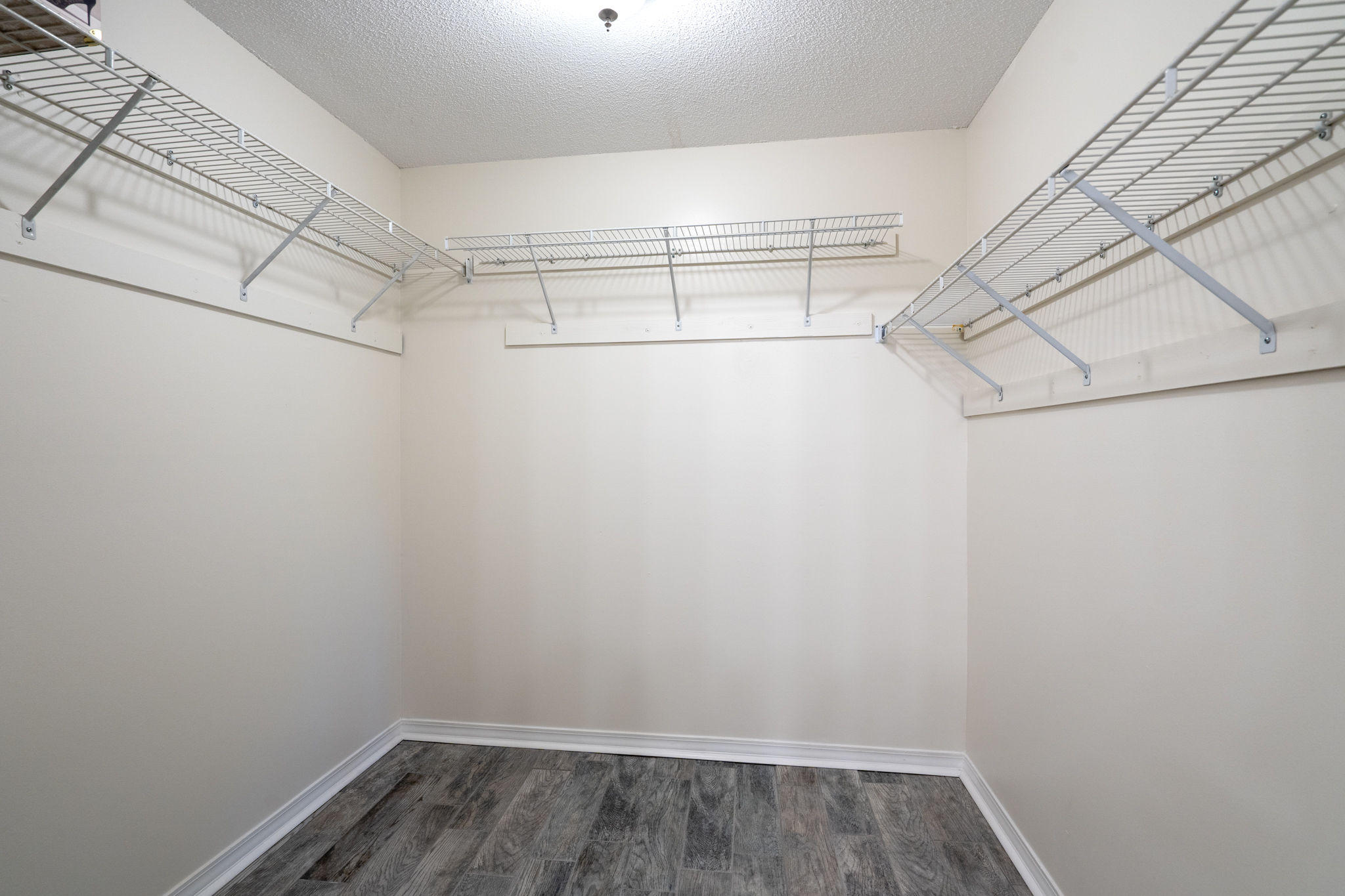 LAKE SHARON ESTATES - Residential