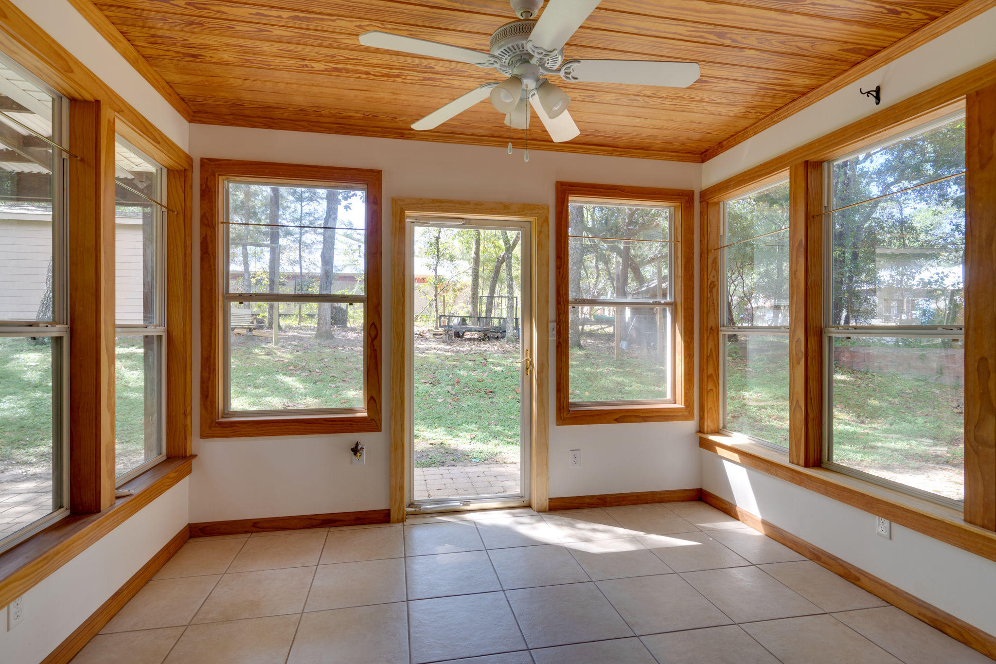 LAKE SHARON ESTATES - Residential