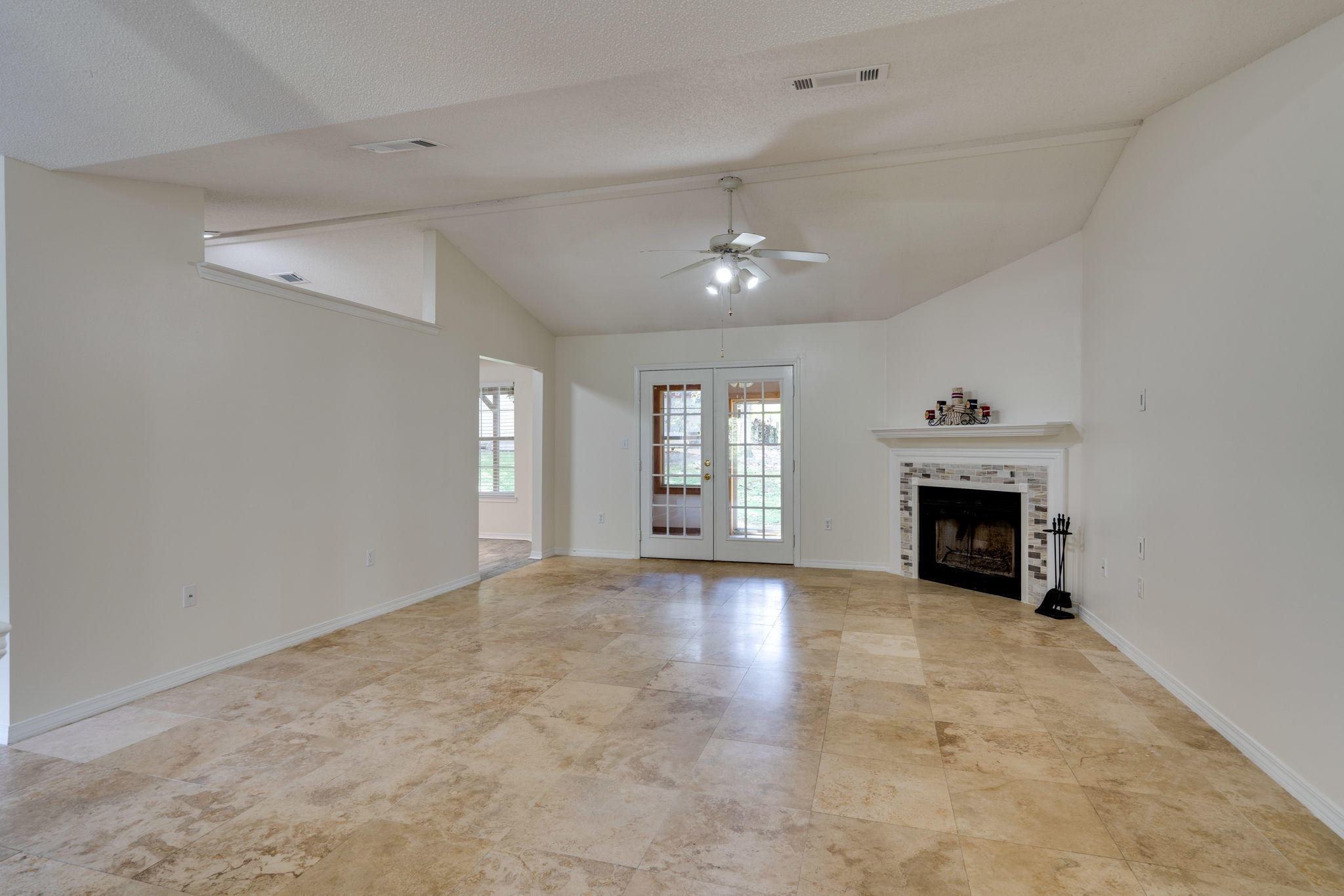 LAKE SHARON ESTATES - Residential