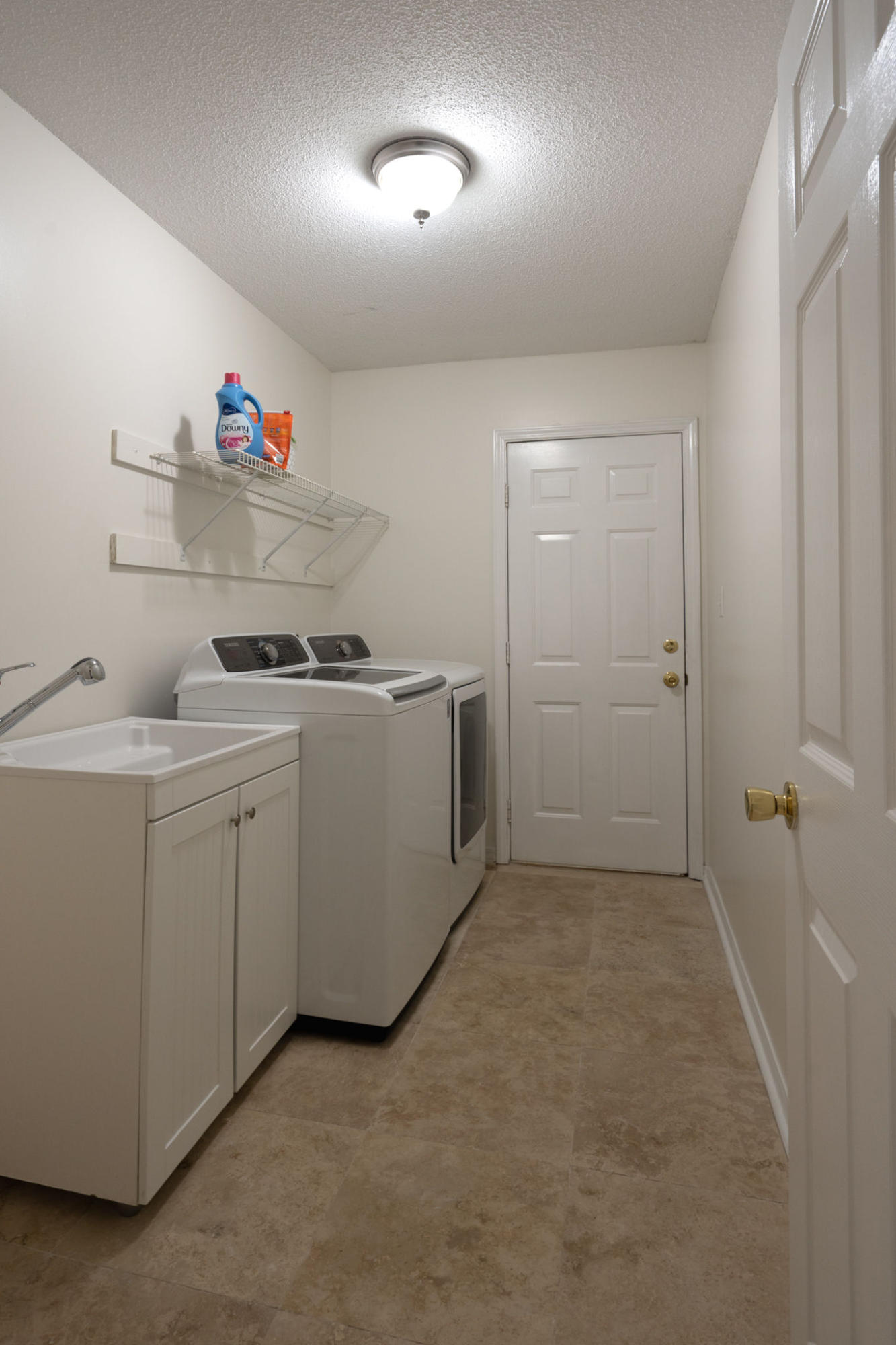 LAKE SHARON ESTATES - Residential