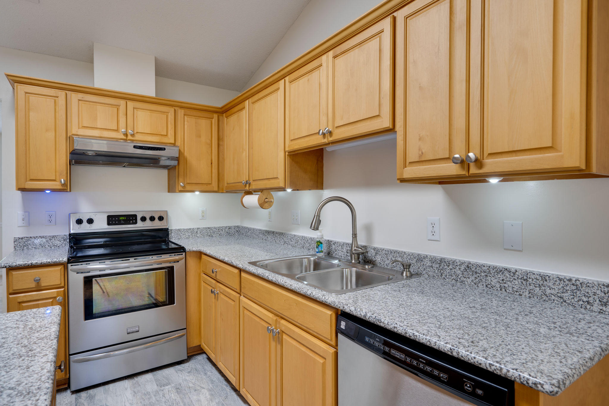 LAKE SHARON ESTATES - Residential