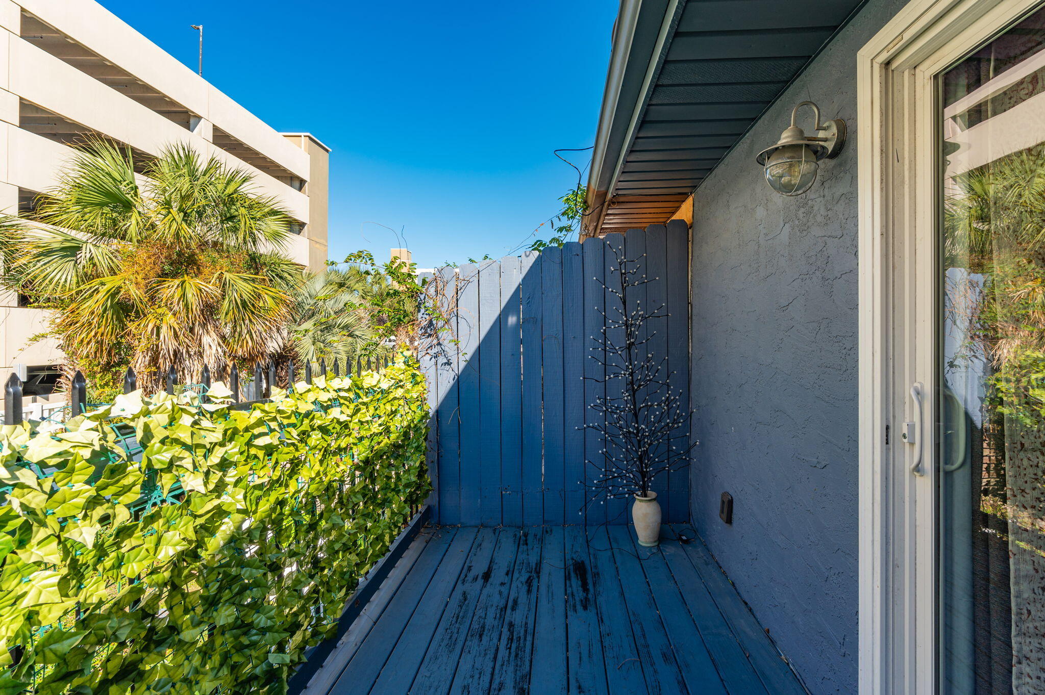 OPEN SANDS - Residential