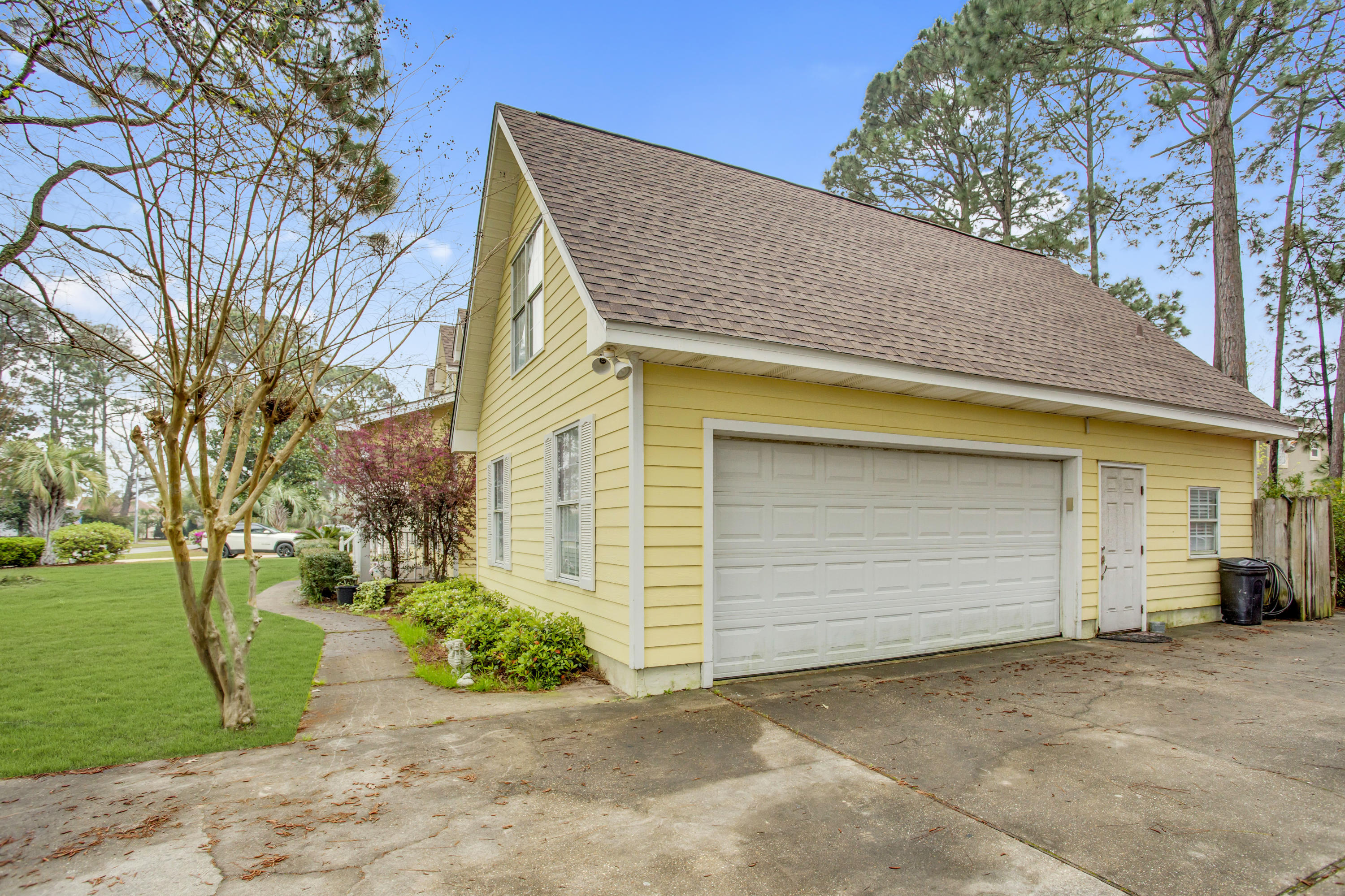 Flamingo Beach - Residential