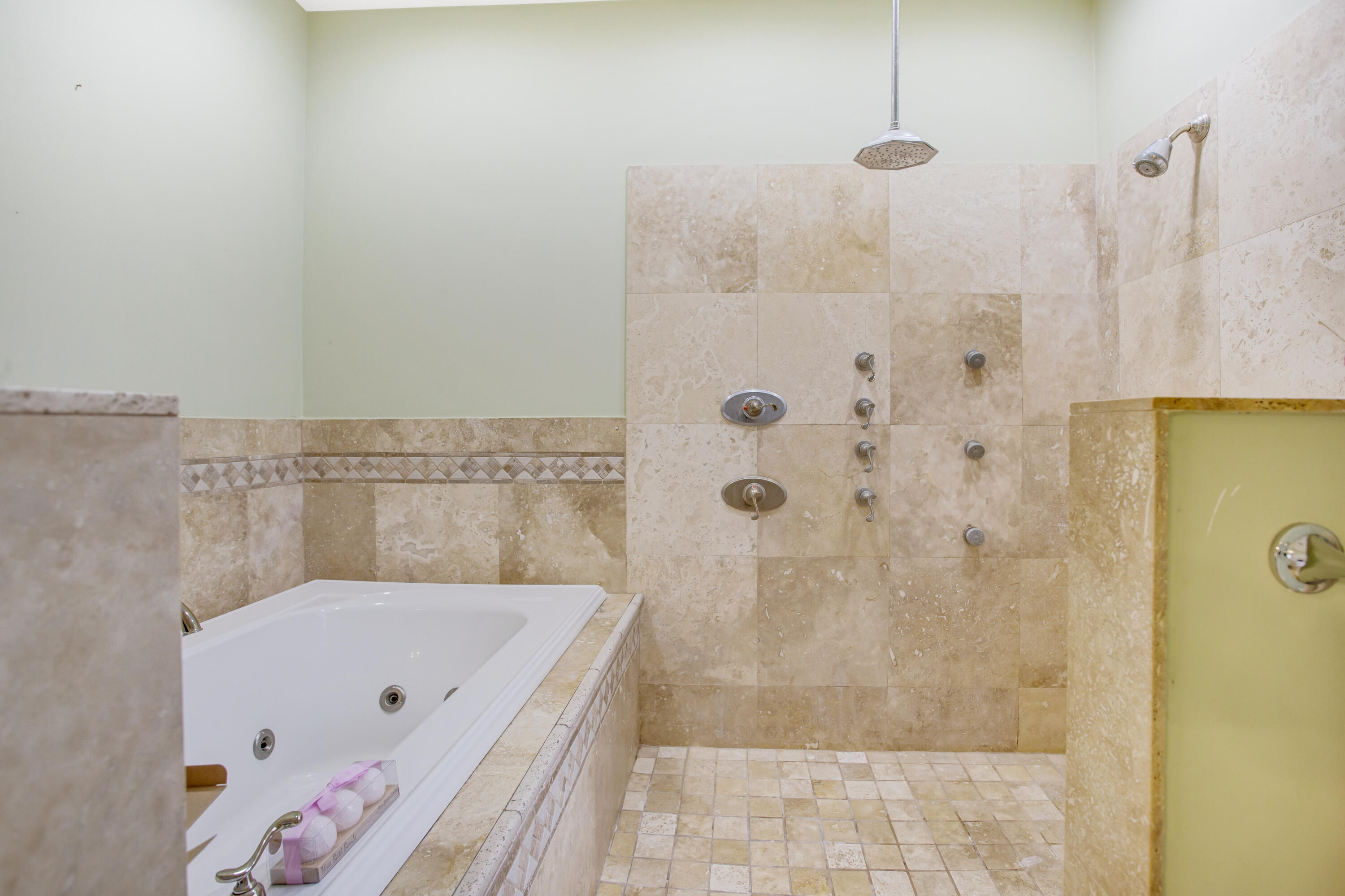 Flamingo Beach - Residential