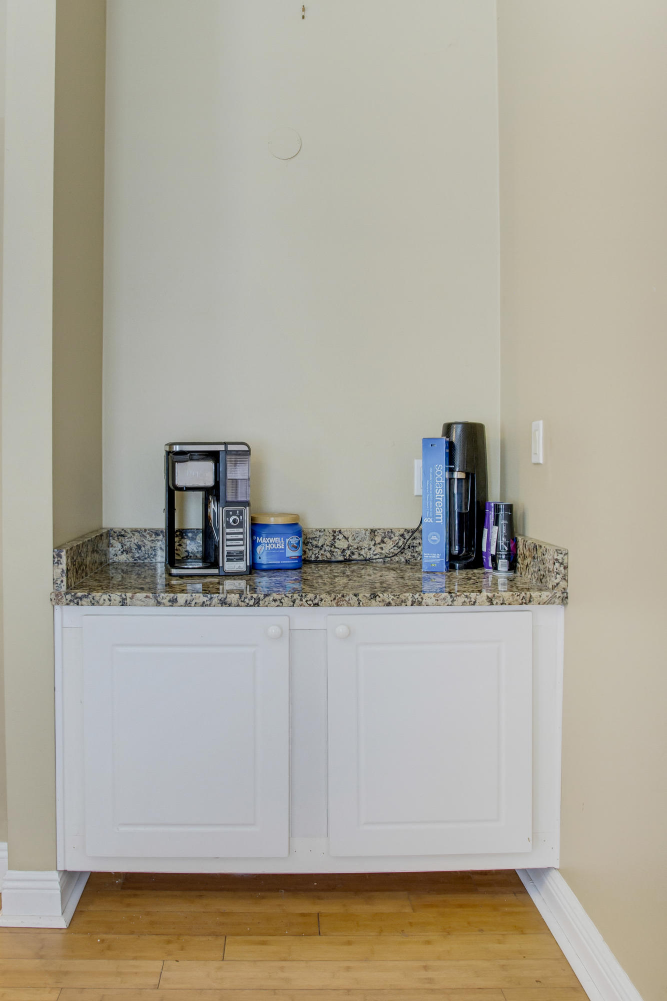 Flamingo Beach - Residential