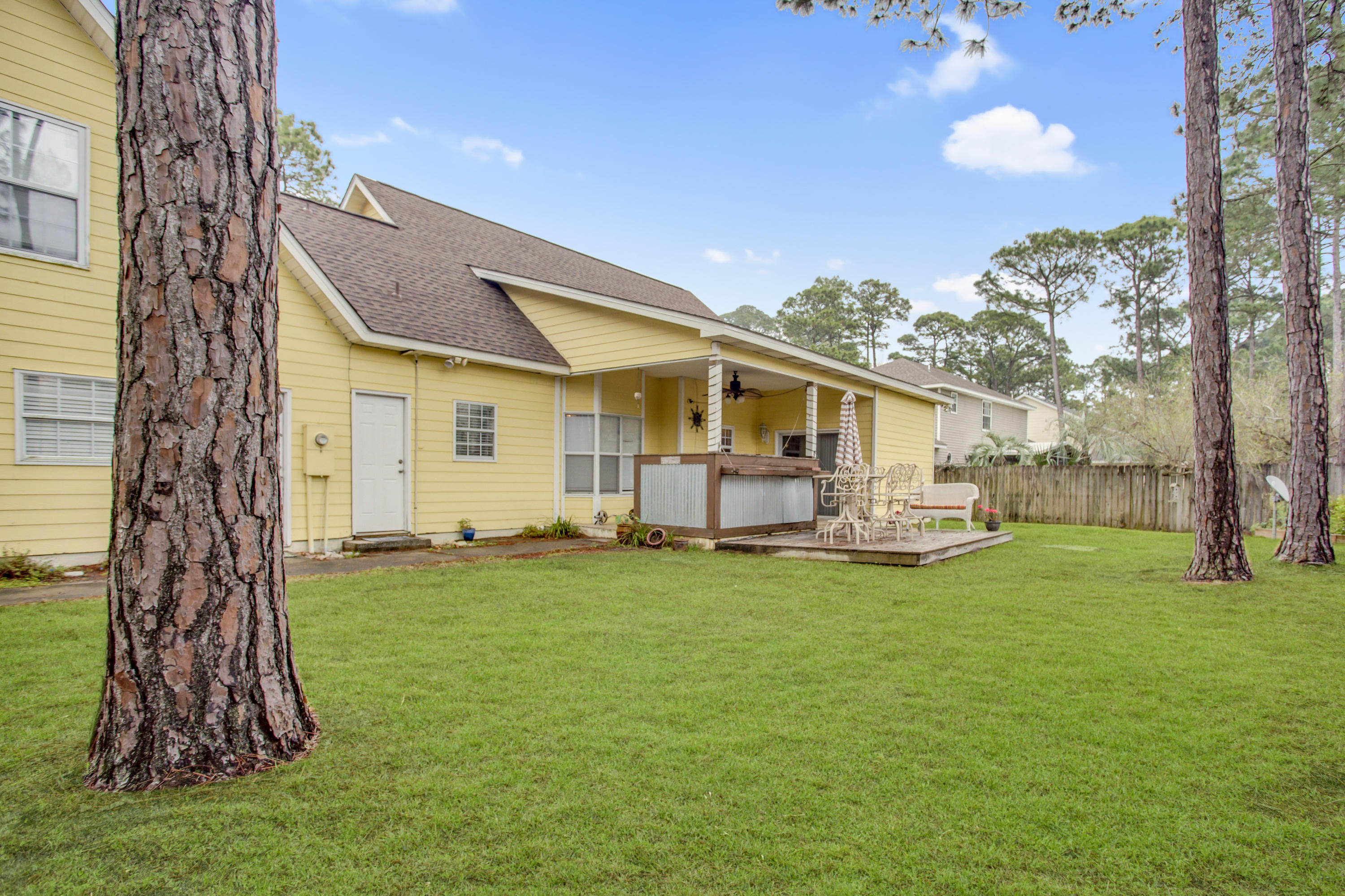 Flamingo Beach - Residential