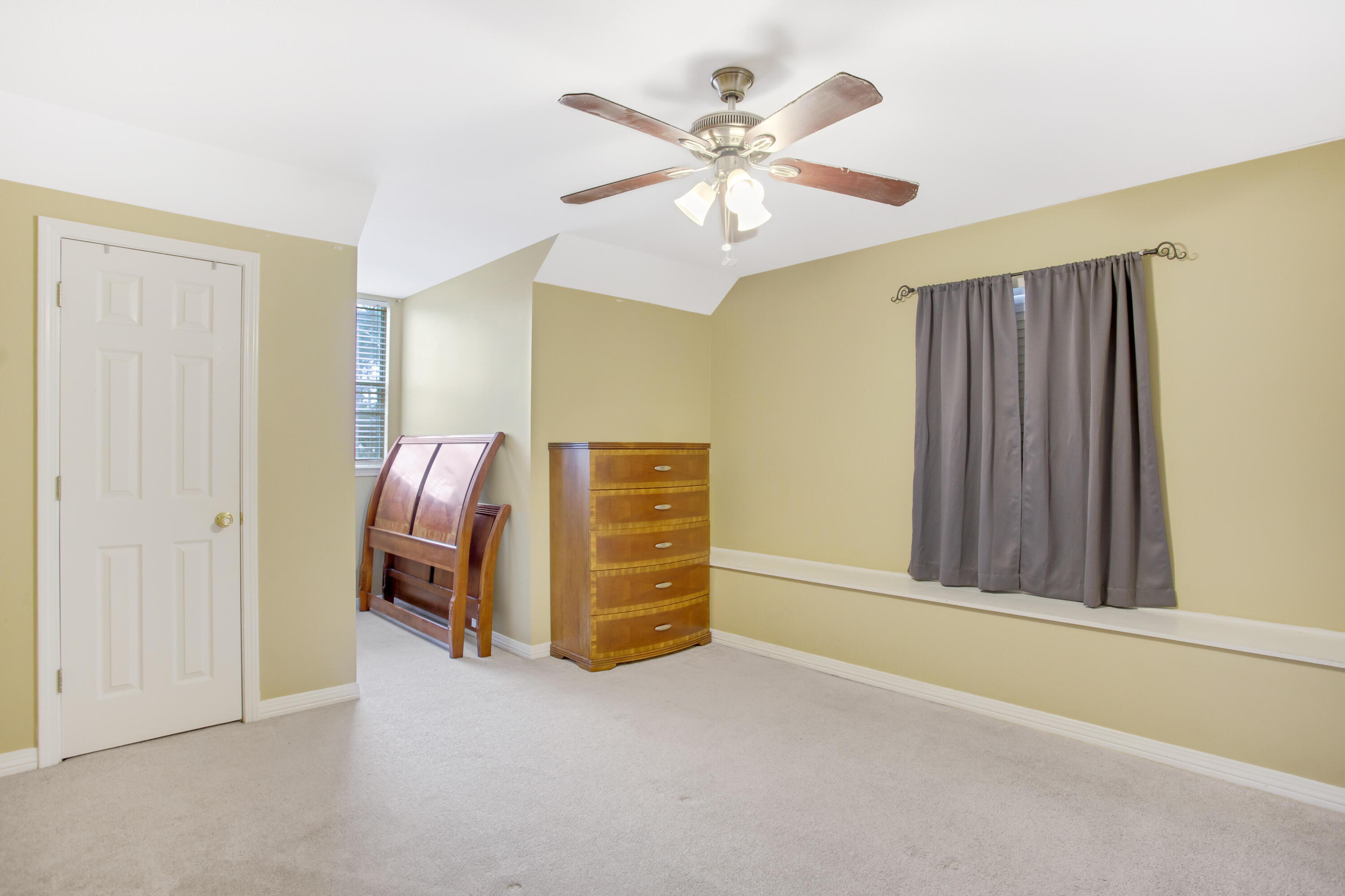 Flamingo Beach - Residential