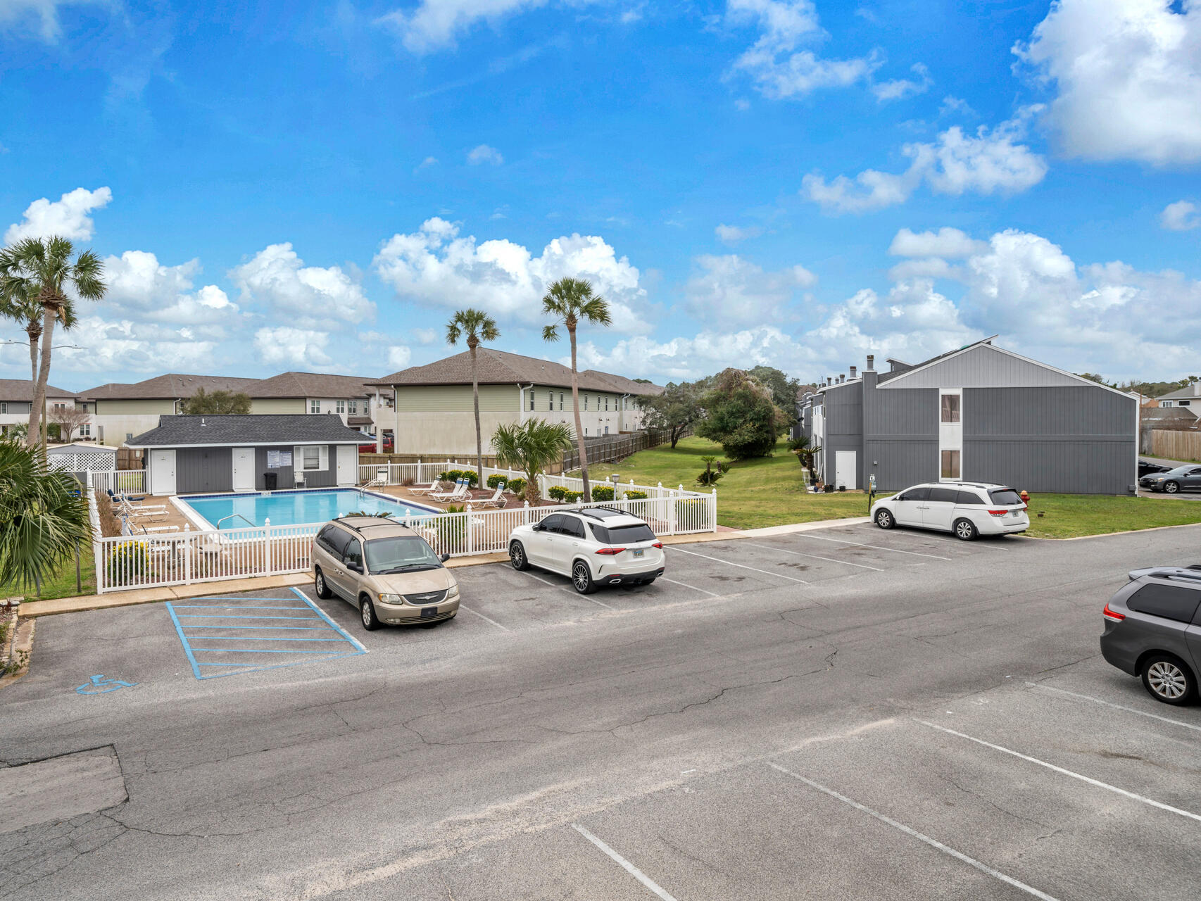 DESTIN RACQUET CLUB T/H - Residential