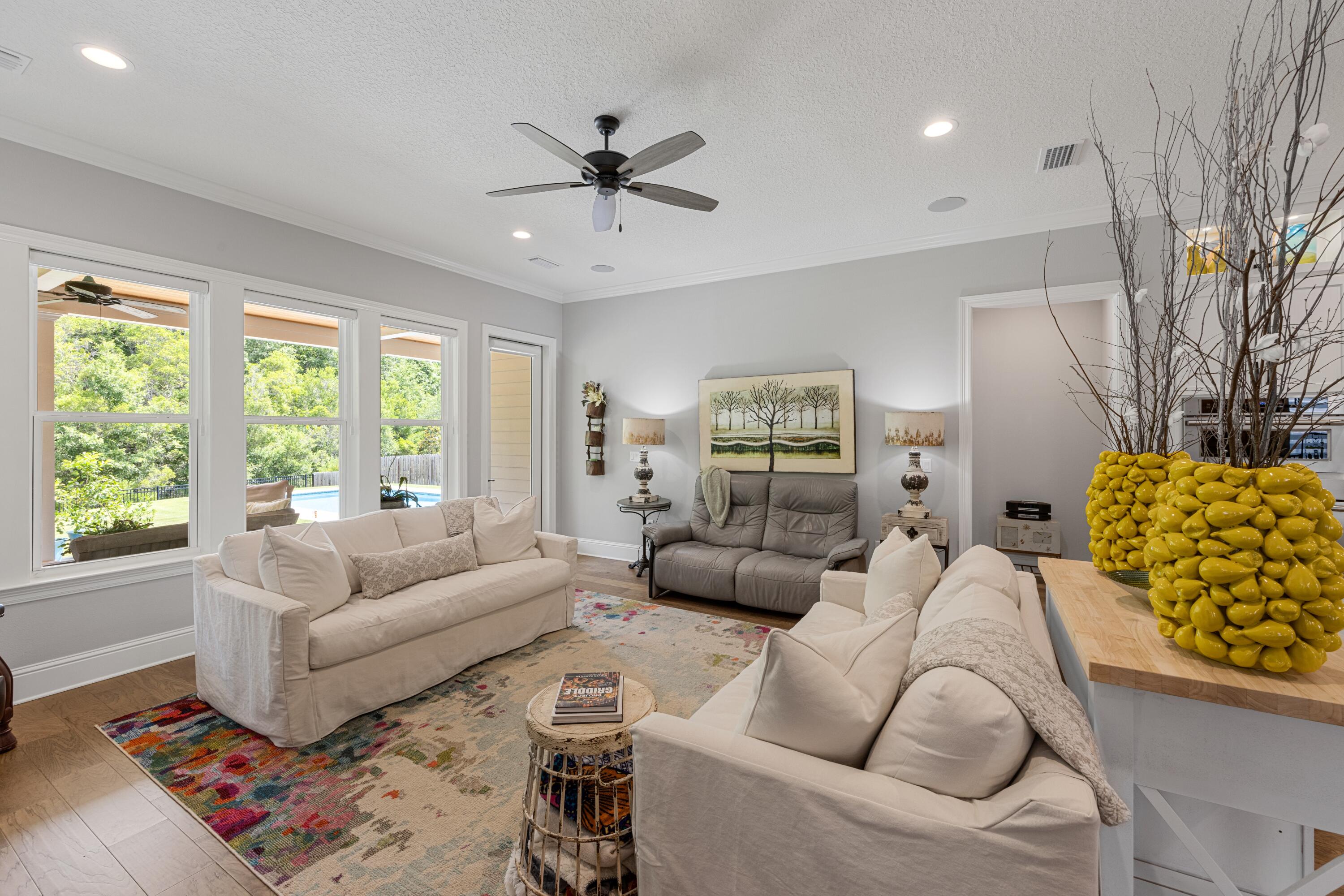 HAMMOCK BAY - Residential