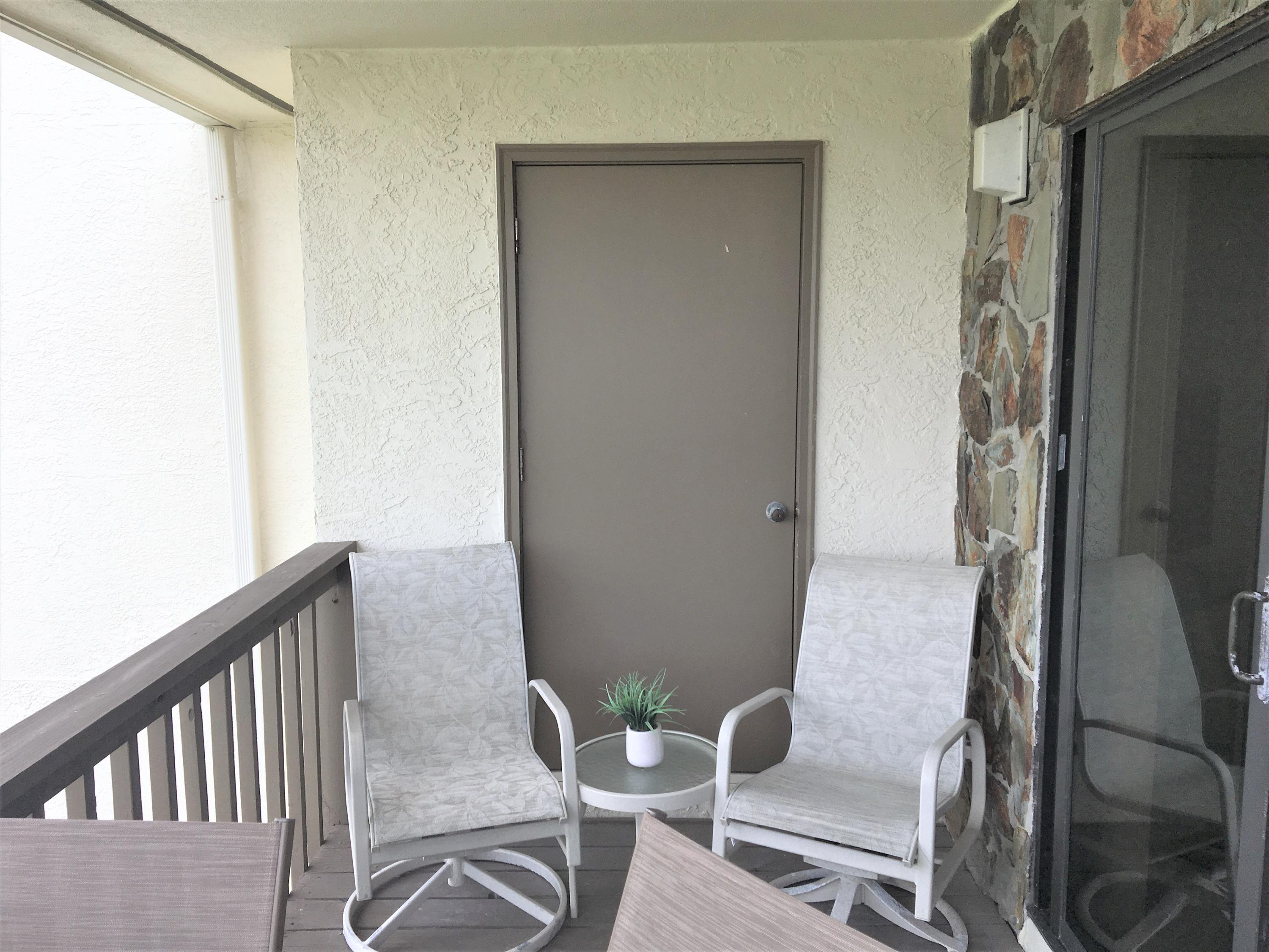 BLUE SURF T/H - Residential