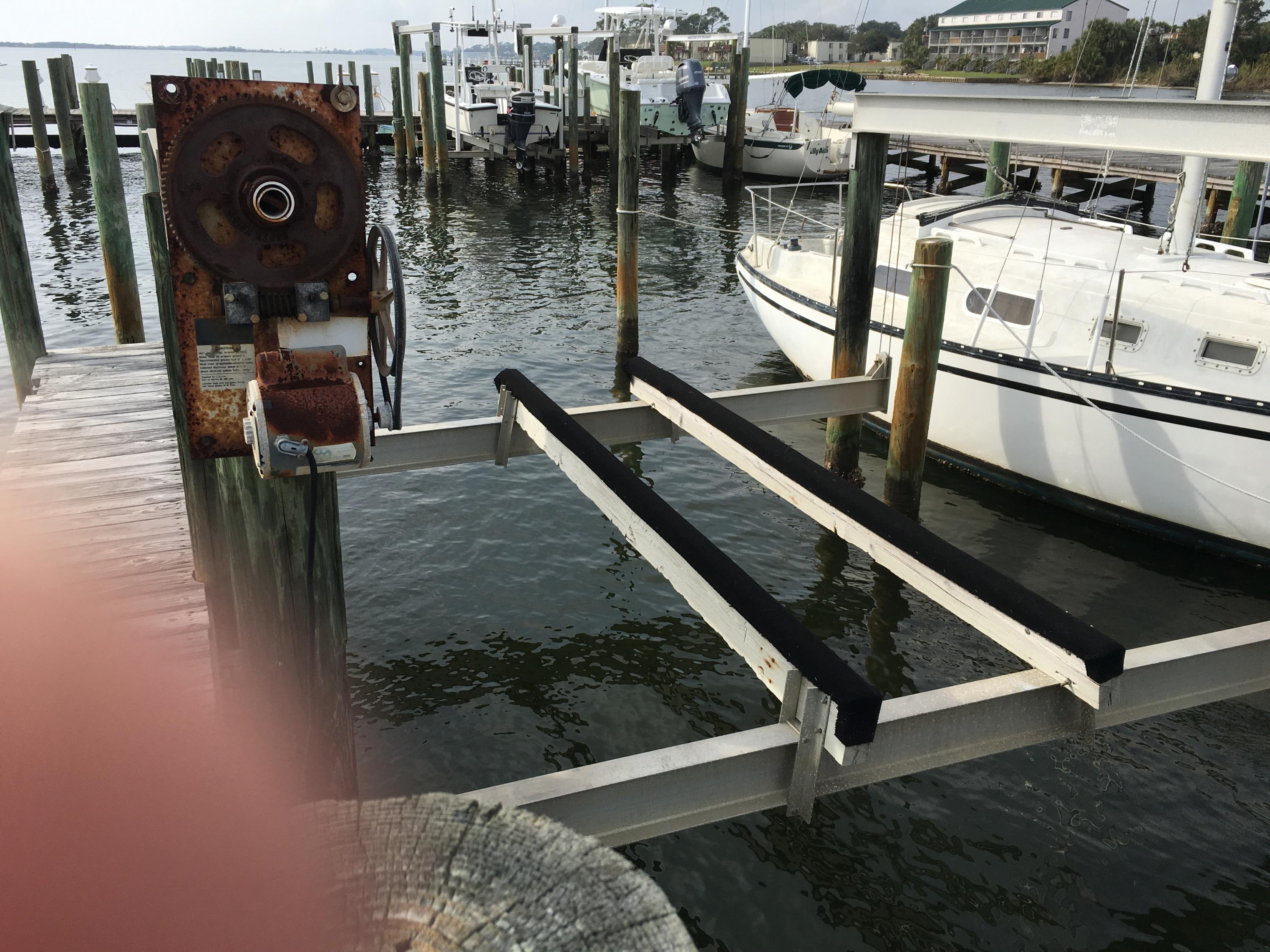 PIRATES BAY PH 1 - Residential