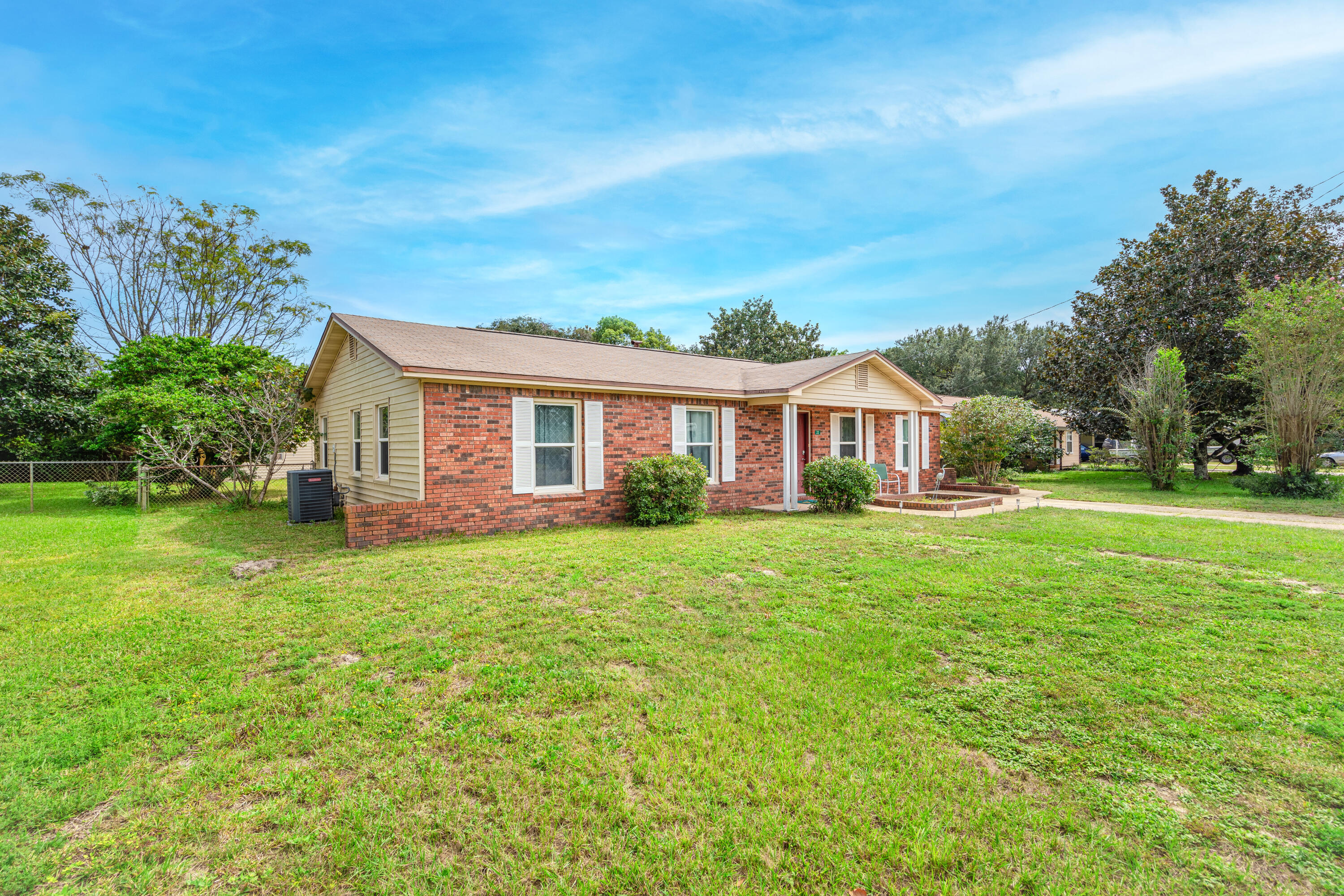 SANTA MARKELLA S/D LOT 4 BLK K - Residential