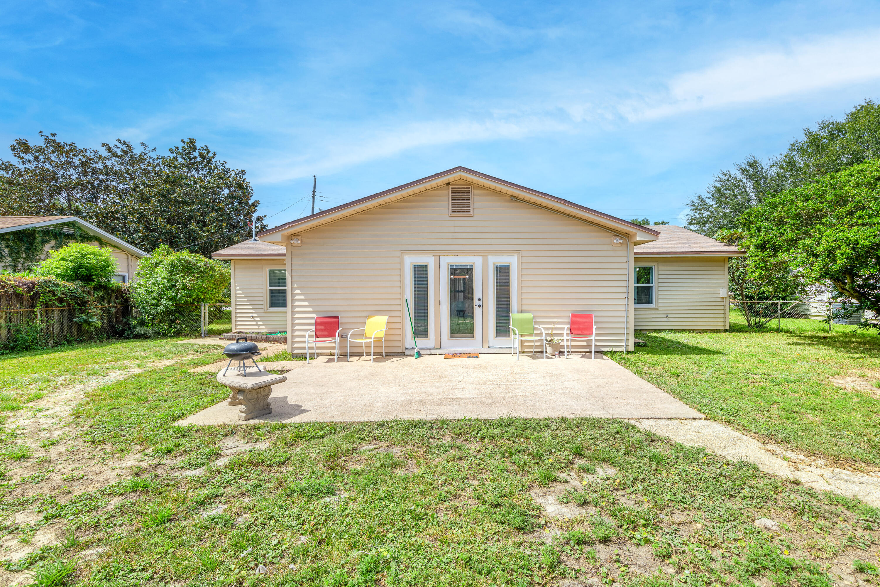 SANTA MARKELLA S/D LOT 4 BLK K - Residential