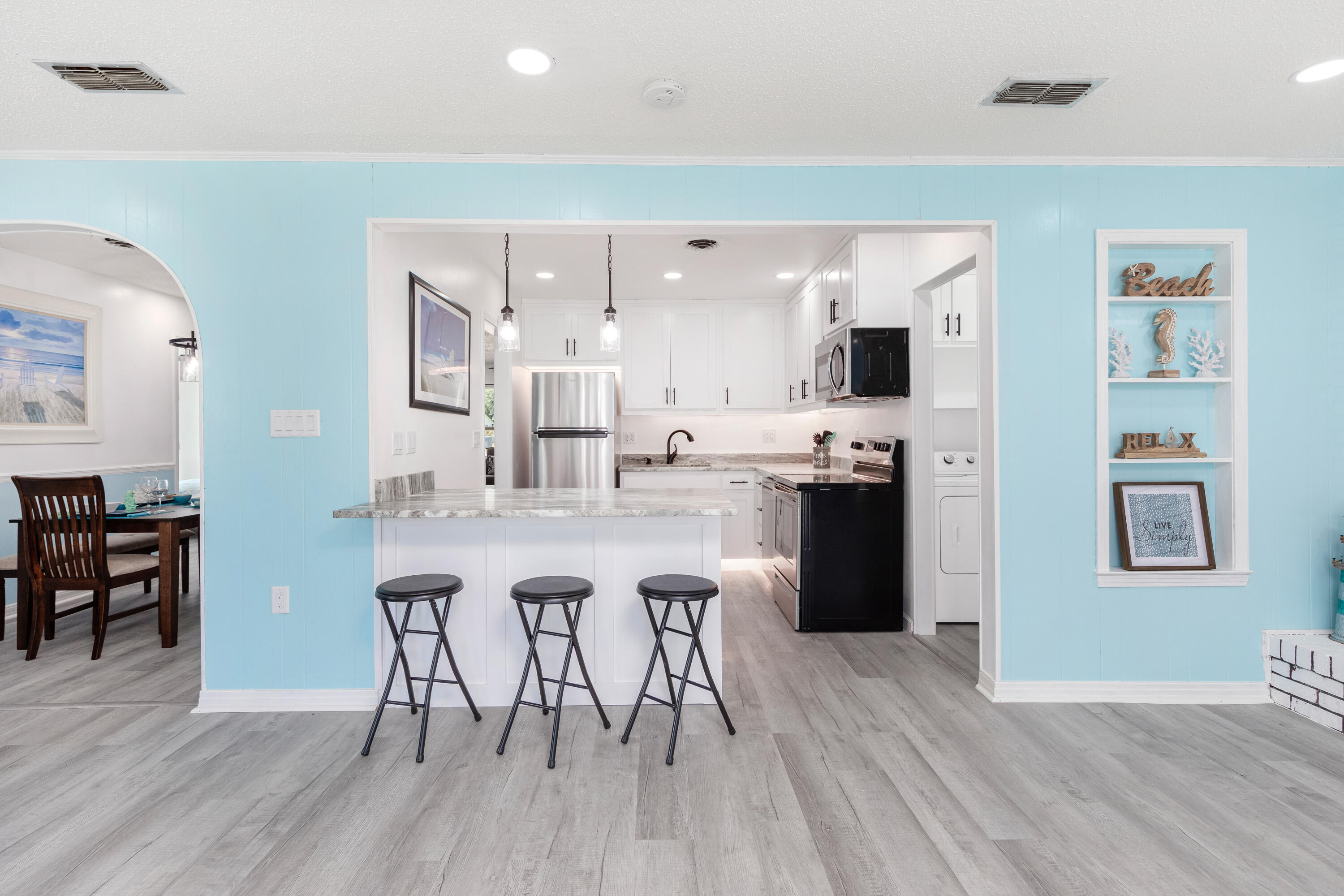 SANTA MARKELLA S/D LOT 4 BLK K - Residential