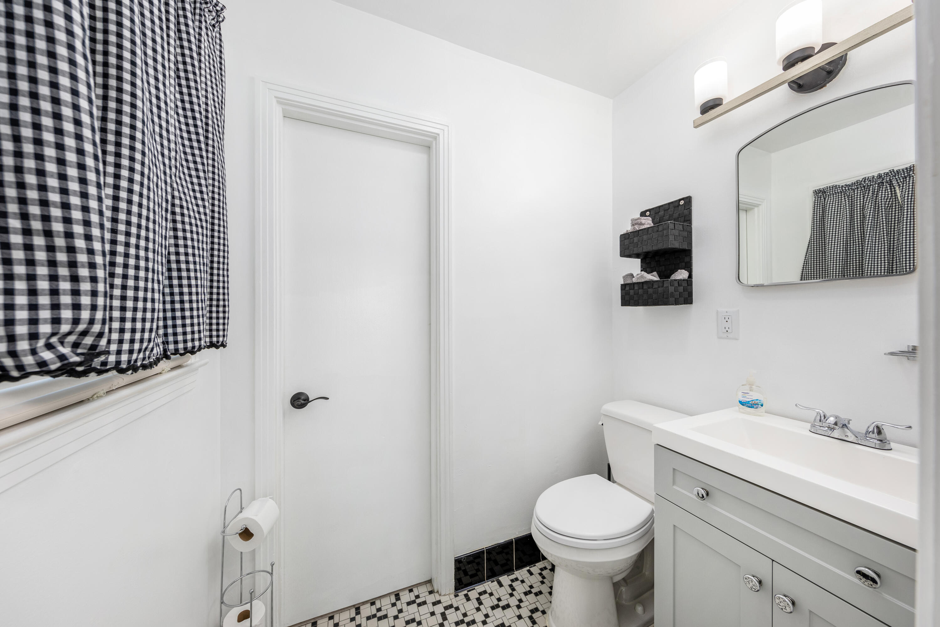 SANTA MARKELLA S/D LOT 4 BLK K - Residential