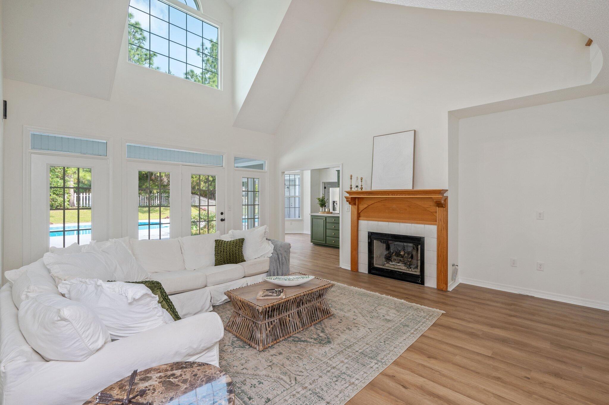 KENNEDY LAKES - Residential