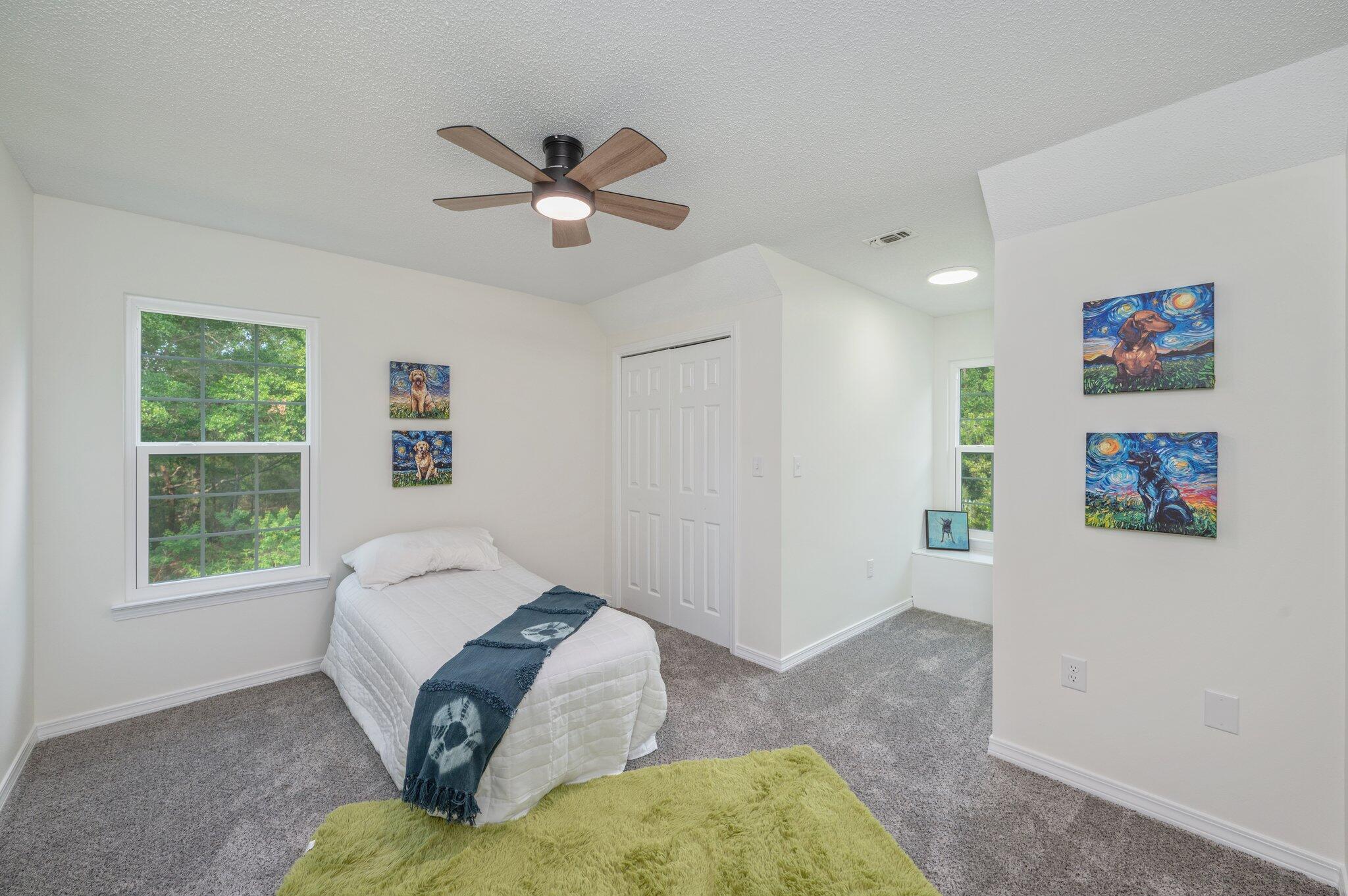 KENNEDY LAKES - Residential