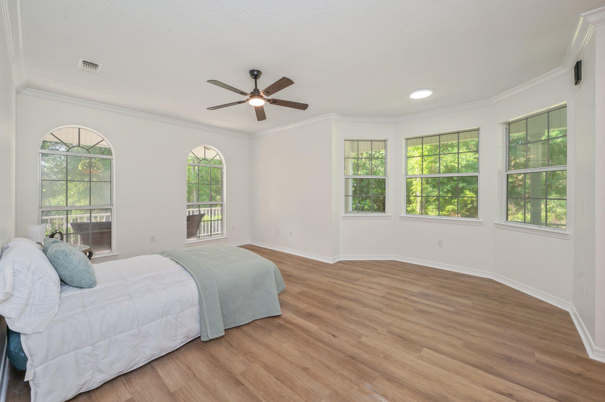 KENNEDY LAKES - Residential