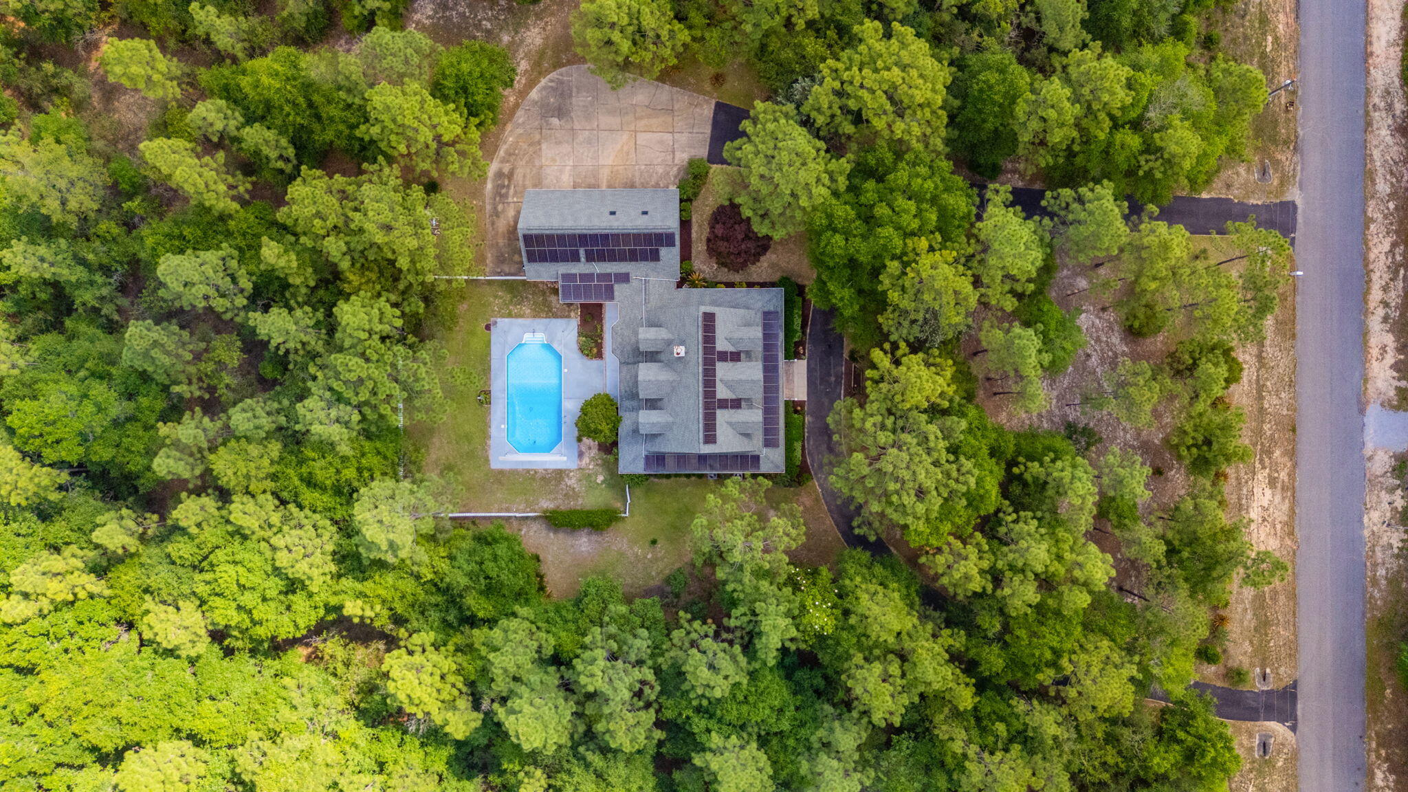 KENNEDY LAKES - Residential