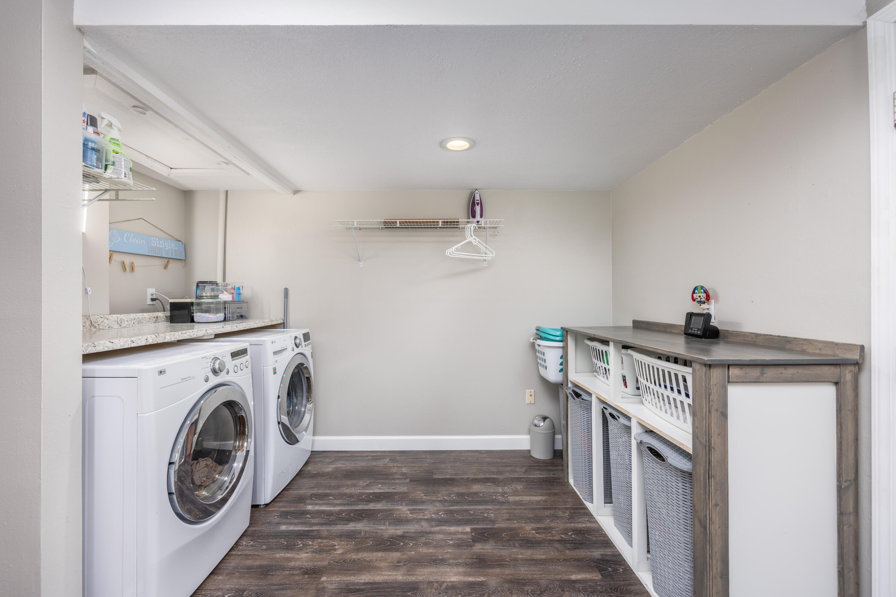 SEA HILLS 3RD - Residential