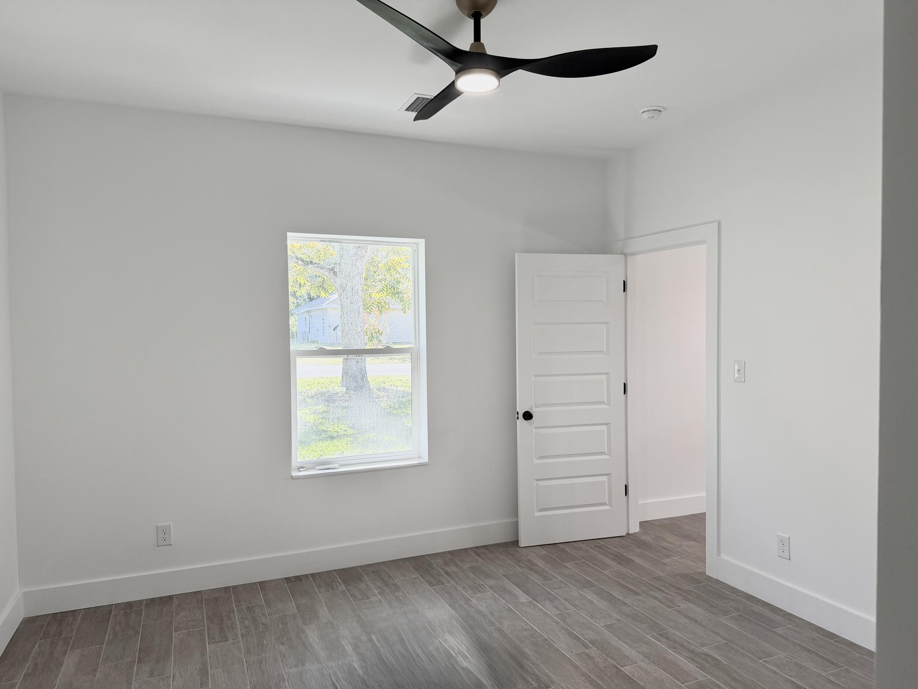 DEFUNIAK SPRINGS TOWN OF - Residential