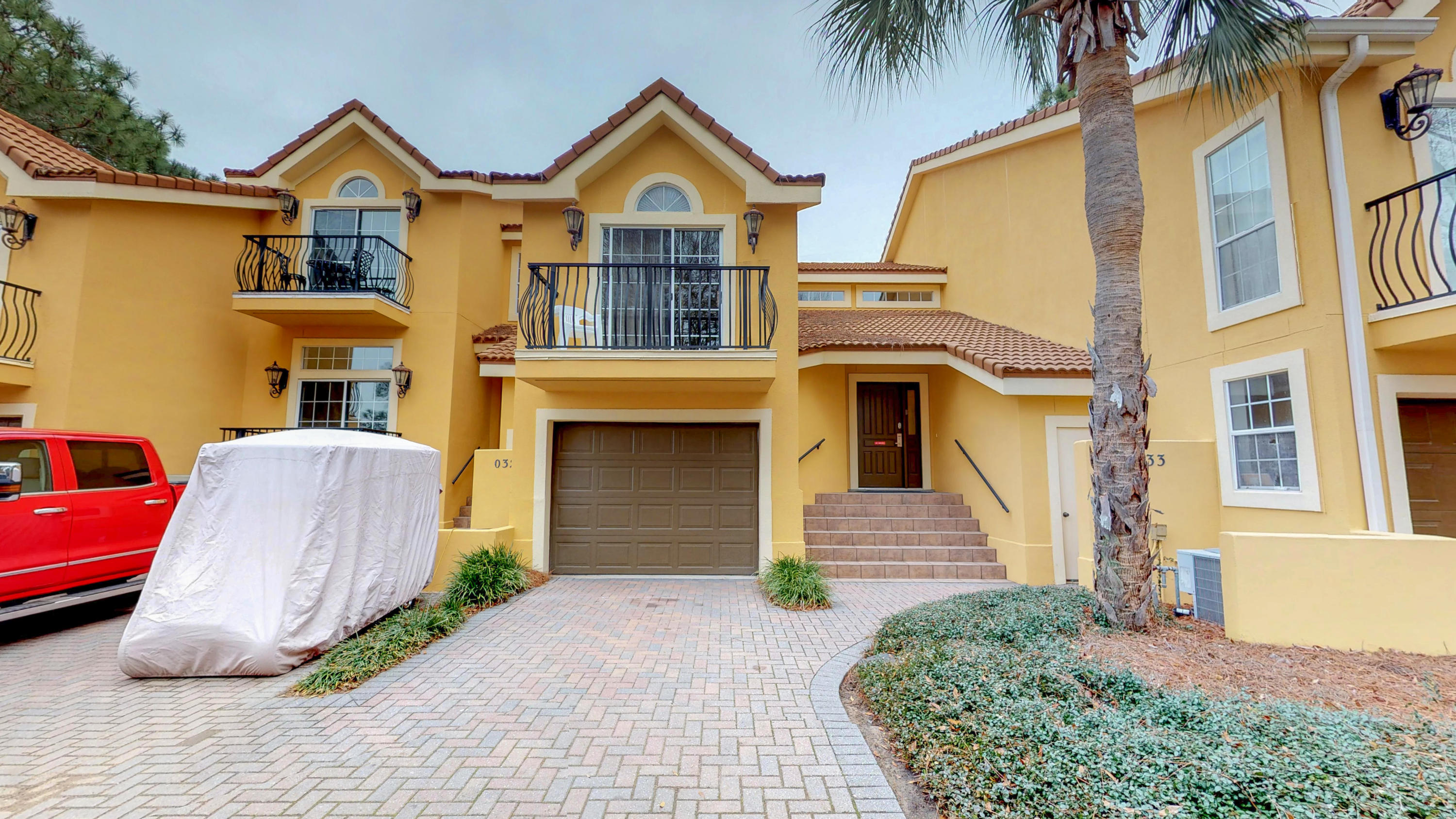 VANTAGE POINTE - Residential