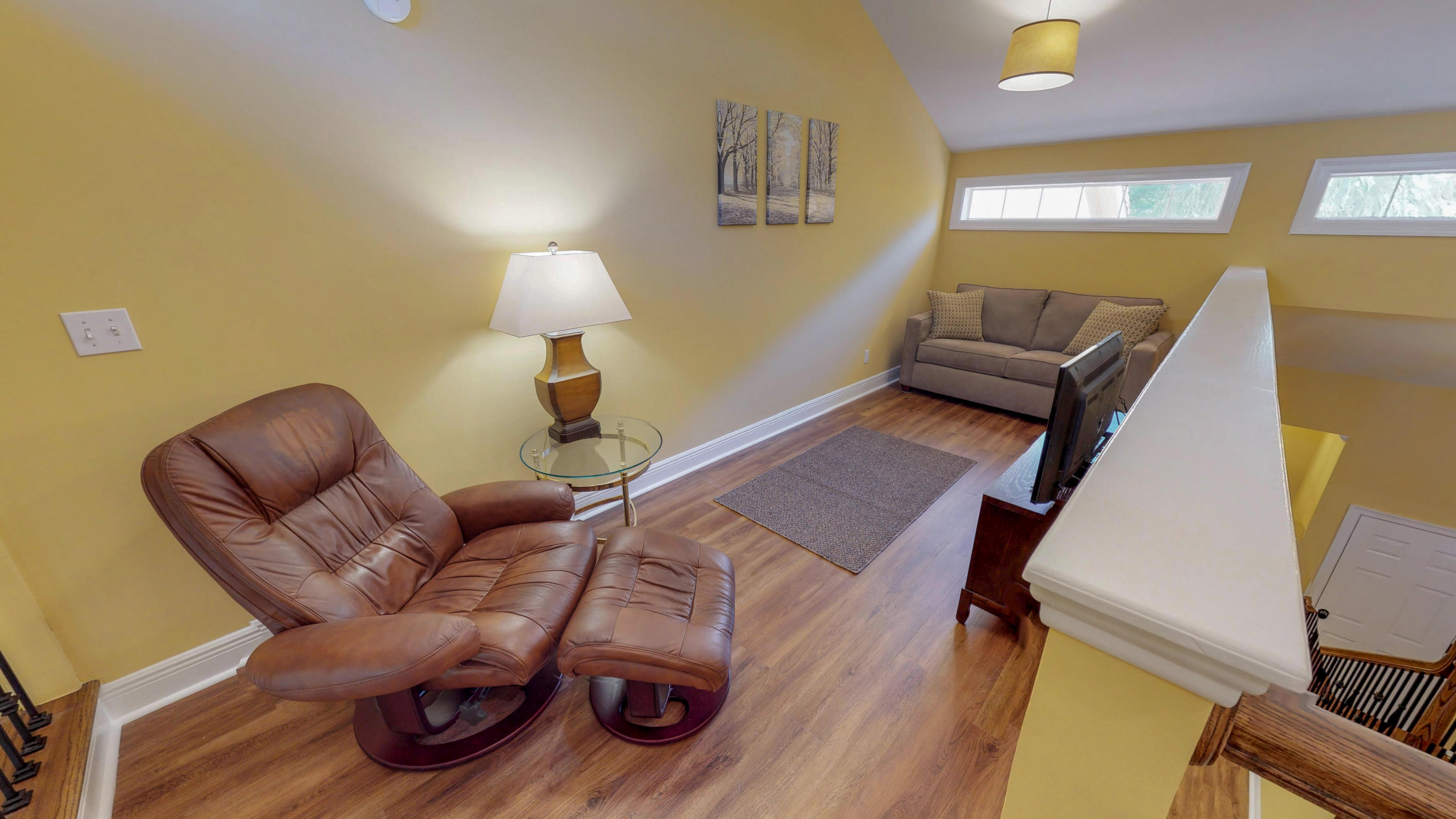 VANTAGE POINTE - Residential