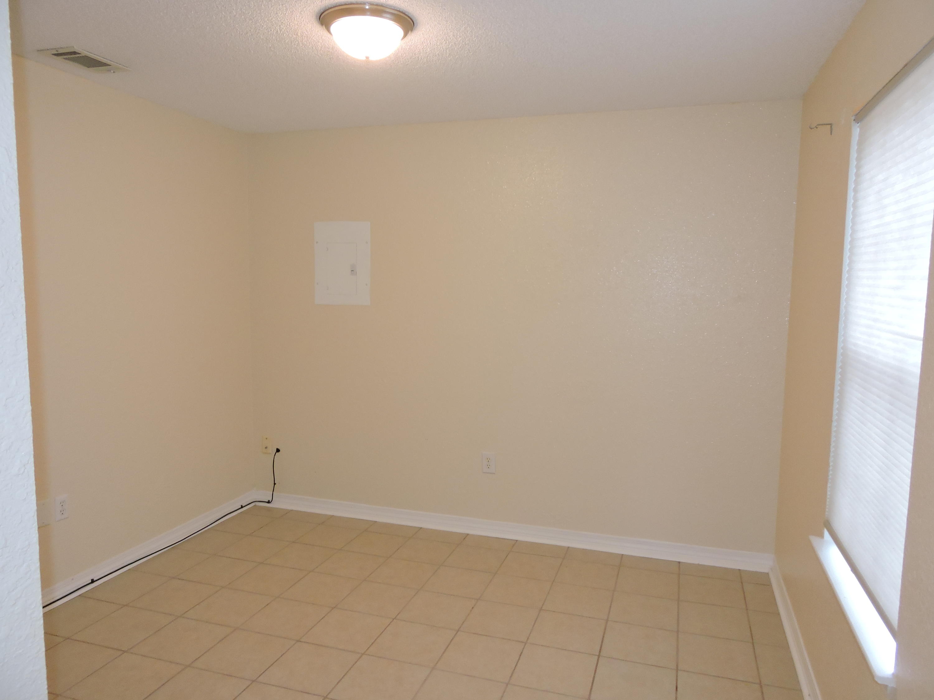 MORRIS ADDN TO CRESTVIEW - Residential Lease