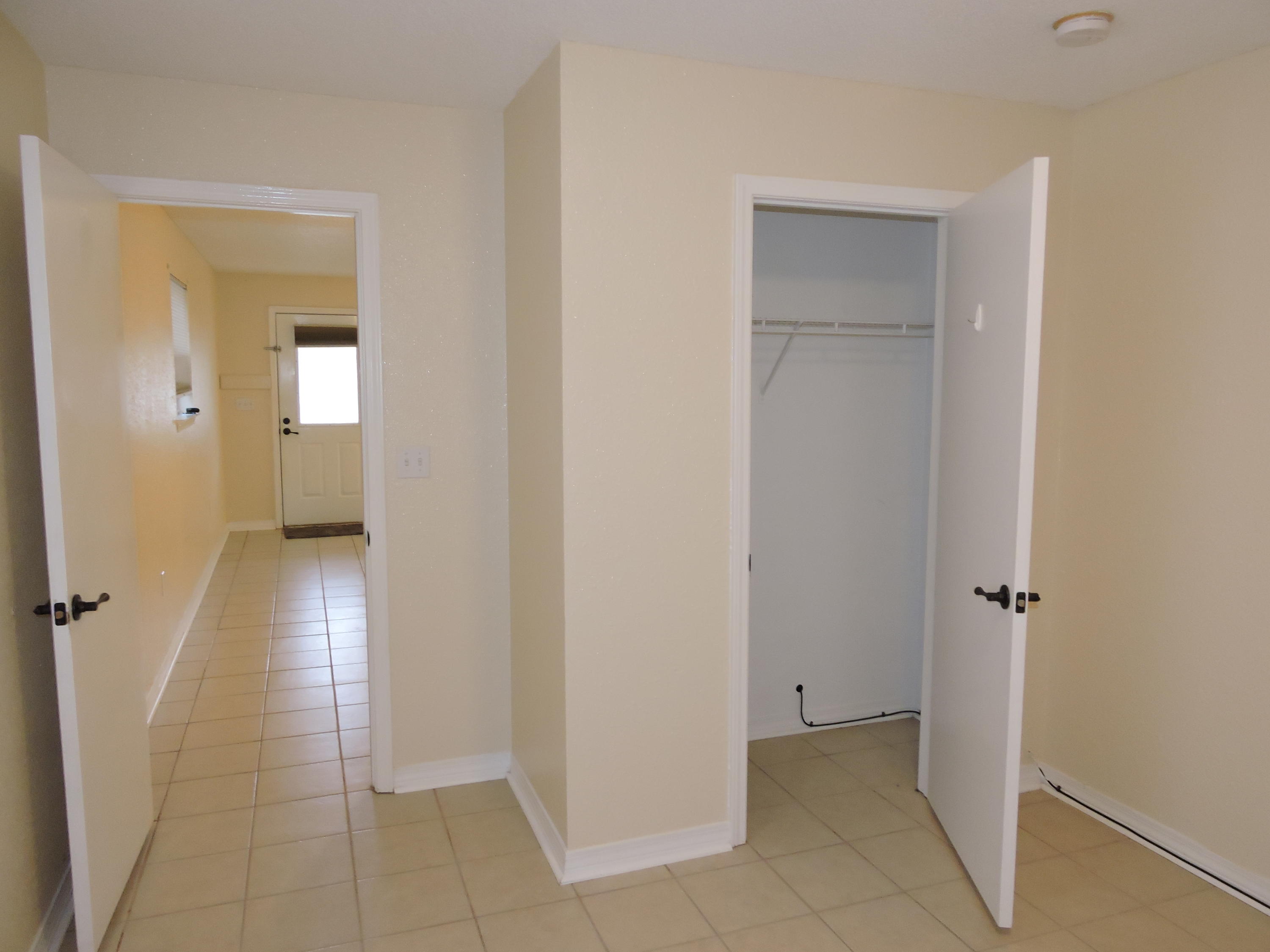 MORRIS ADDN TO CRESTVIEW - Residential Lease