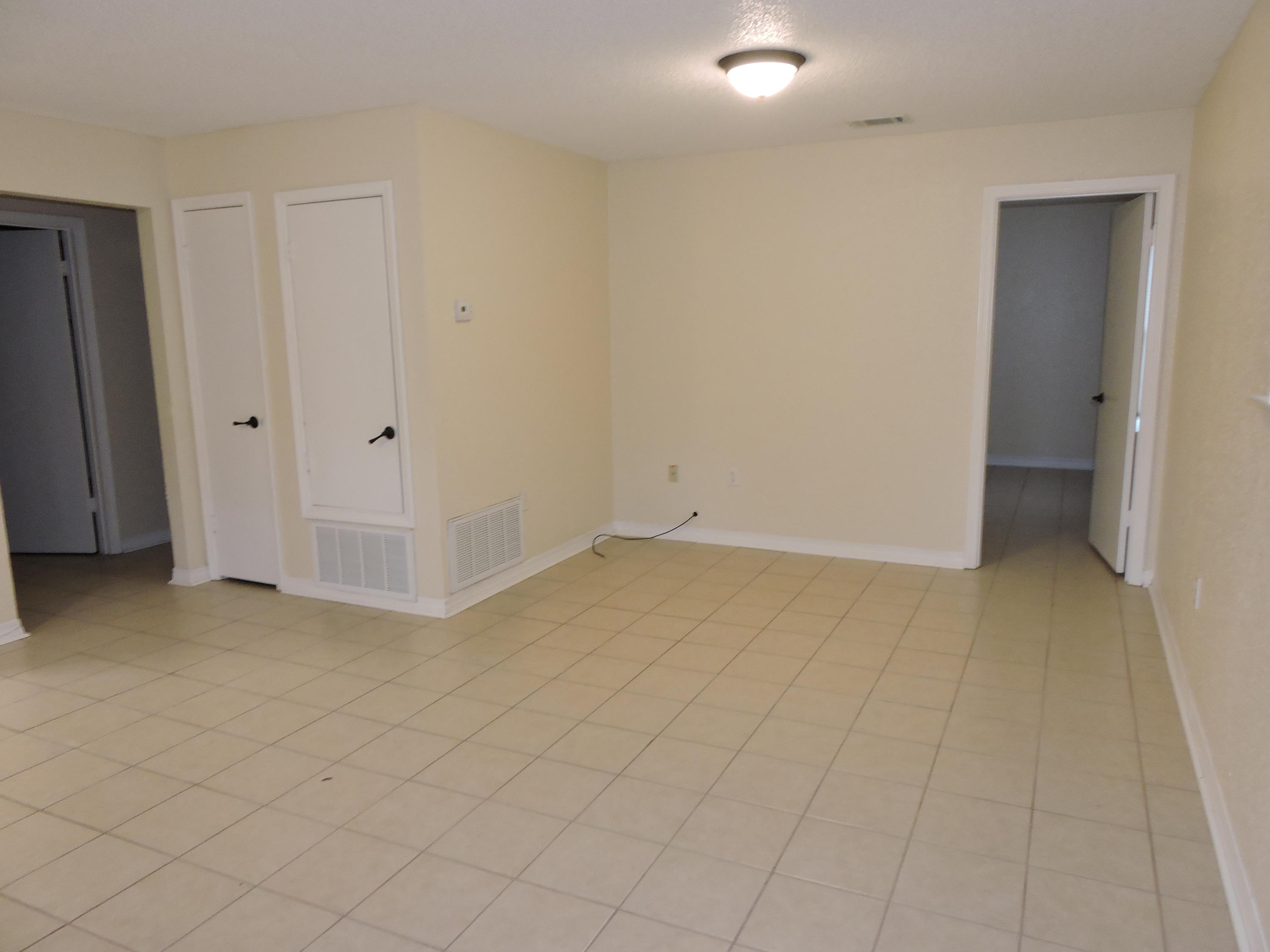 MORRIS ADDN TO CRESTVIEW - Residential Lease