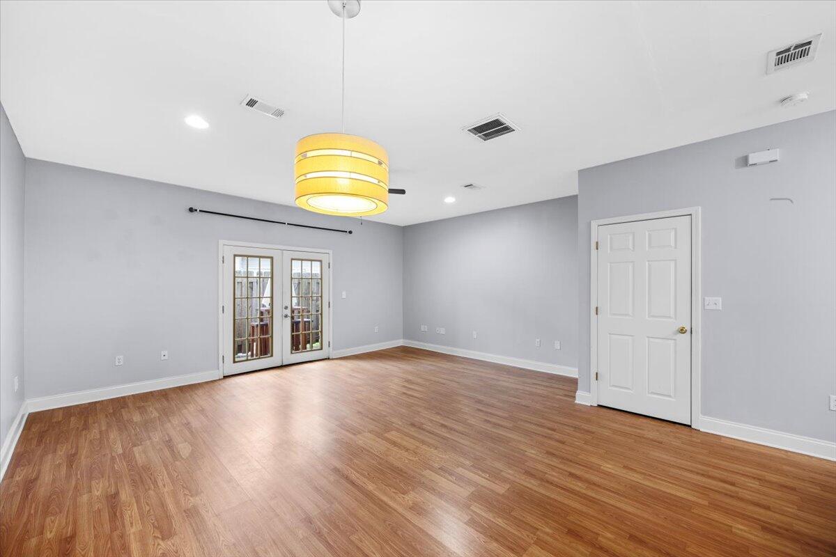 Bayshore Villa - Residential Lease